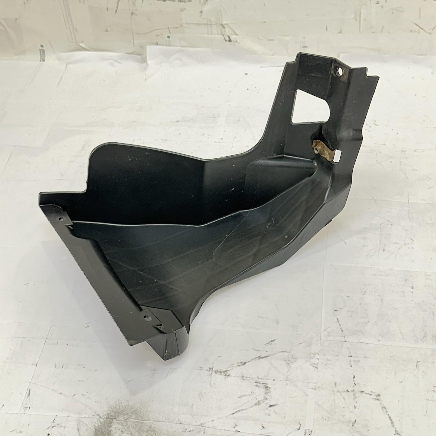 2016 CAN-AM SPYDER RT INNER FENDER COVER FAIRING TRIM PLASTIC BLACK STOCK