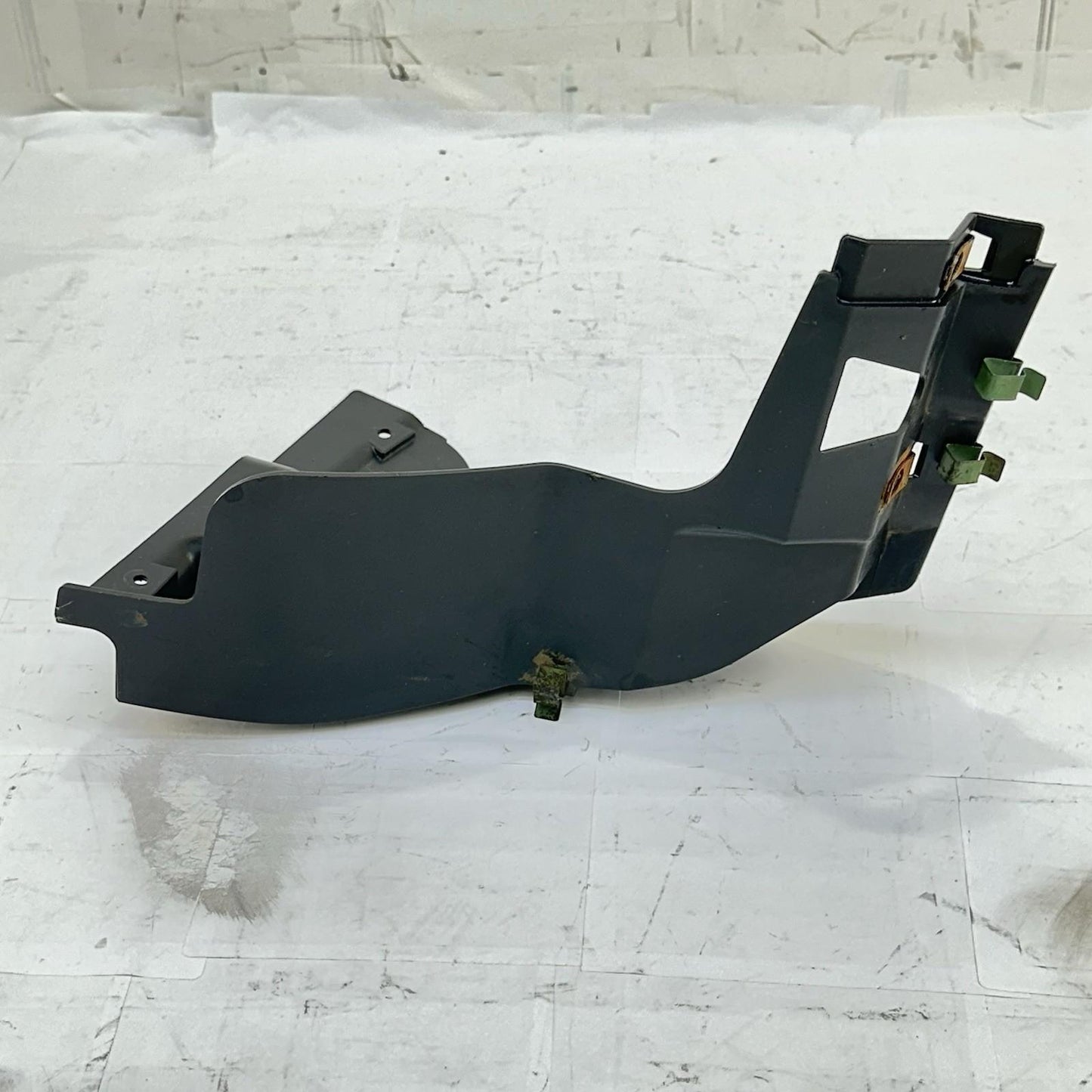 2016 CAN-AM SPYDER RT INNER FENDER COVER FAIRING TRIM PLASTIC BLACK STOCK