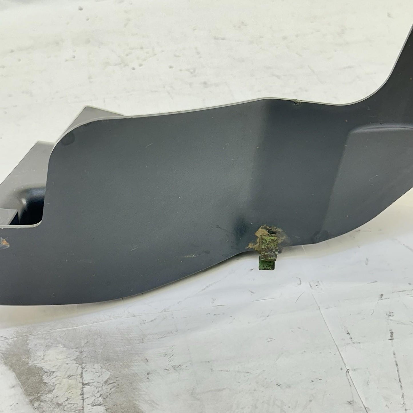 2016 CAN-AM SPYDER RT INNER FENDER COVER FAIRING TRIM PLASTIC BLACK STOCK