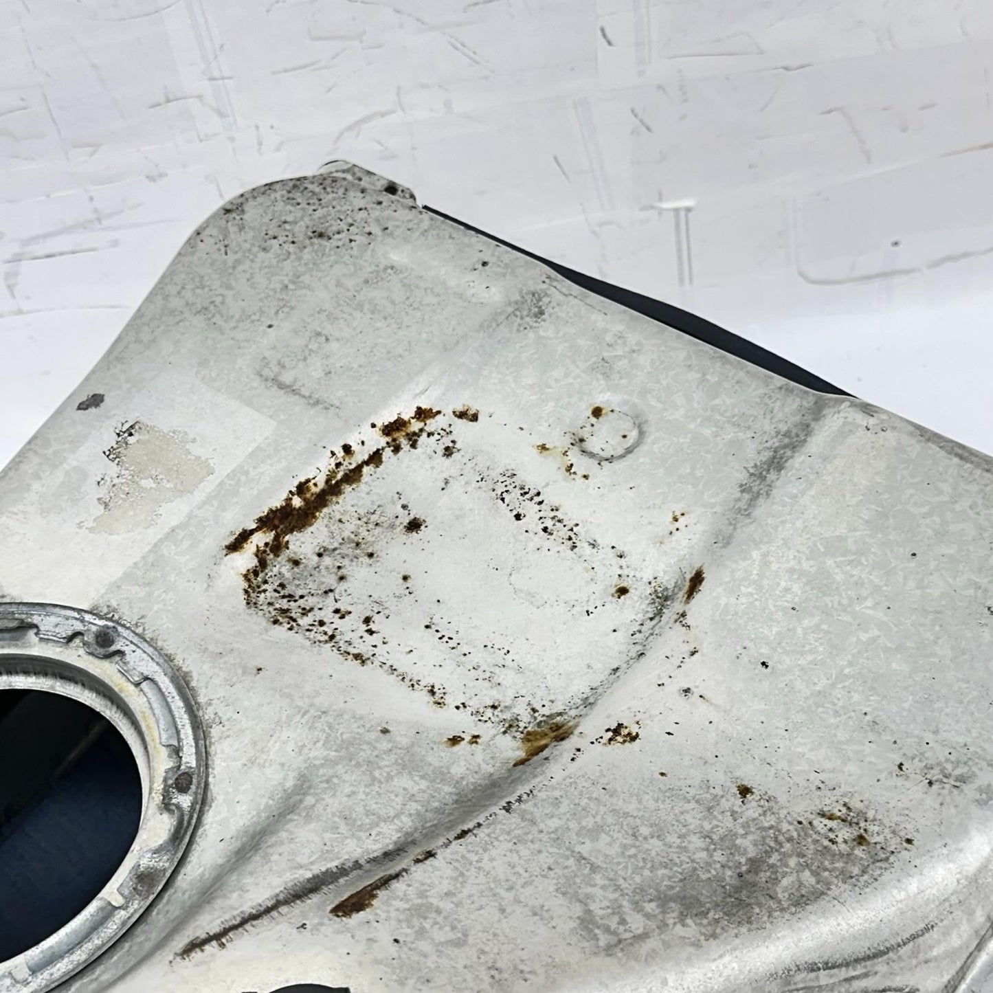 2016 CAN-AM SPYDER RT FUEL TANK GAS PETROL CAP LID RESERVOIR SILVER STOCK