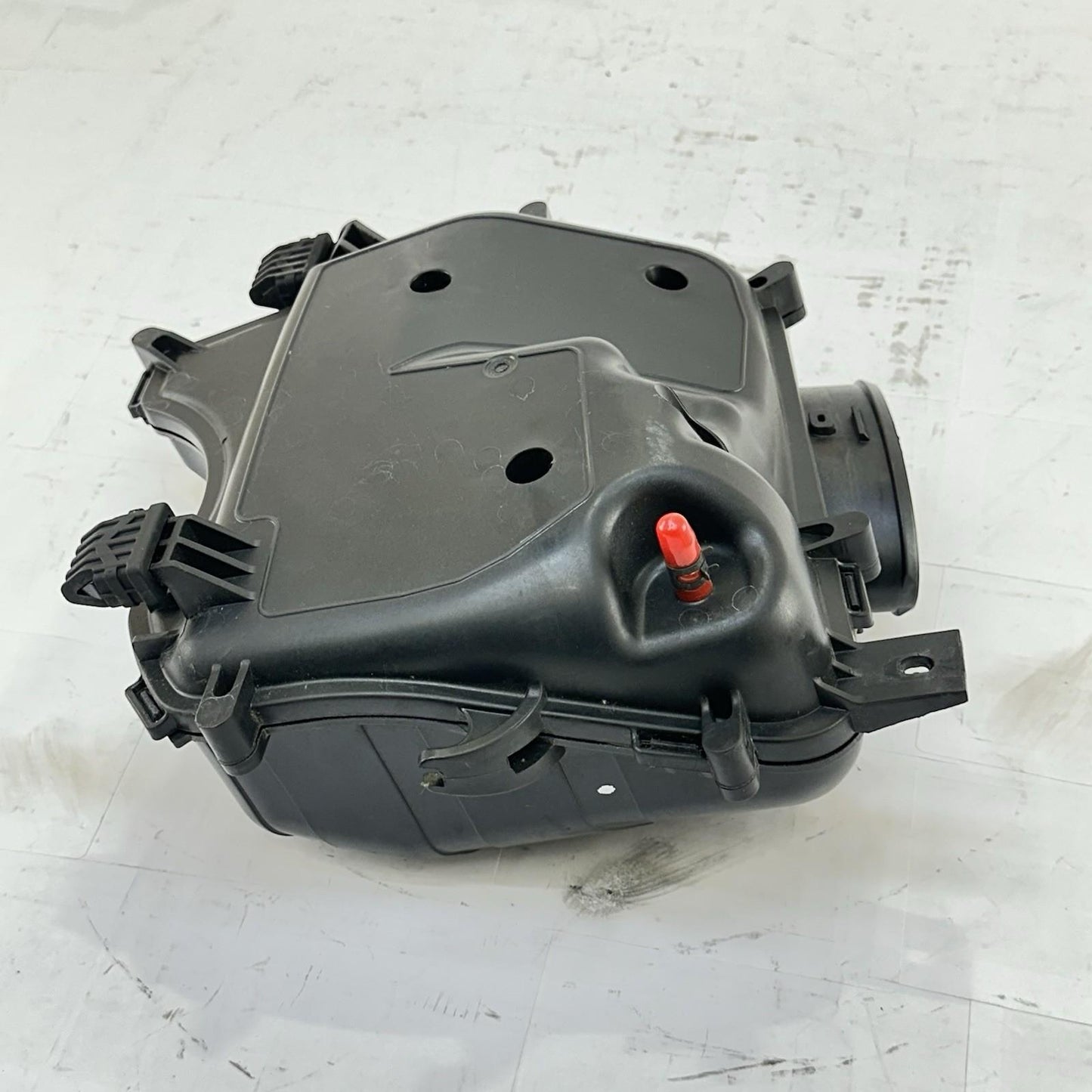 2016 CAN-AM SPYDER RT RIGHT AIR INTAKE SILENCER ASSY BLACK STOCK