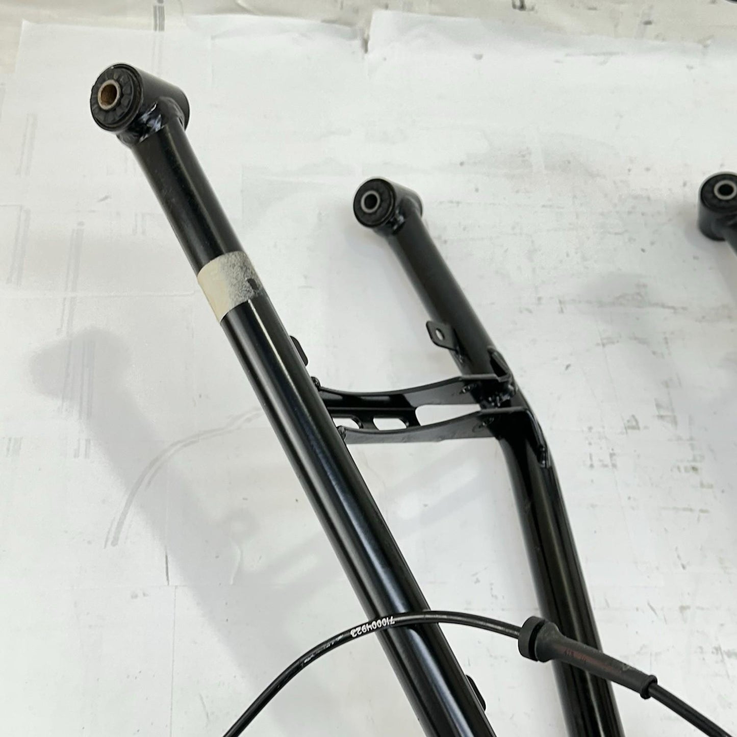2016 CAN-AM SPYDER RT RIGHT CONTROL ARM UPPER LOWER WHEEL HUB DRIVE SET STOCK