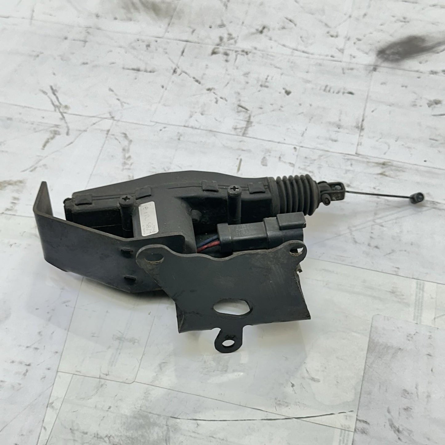 2016 CAN-AM SPYDER RT ACTUATOR LATCH RELEASE POWER BRACKET MOUNT SUPPORT STOCK