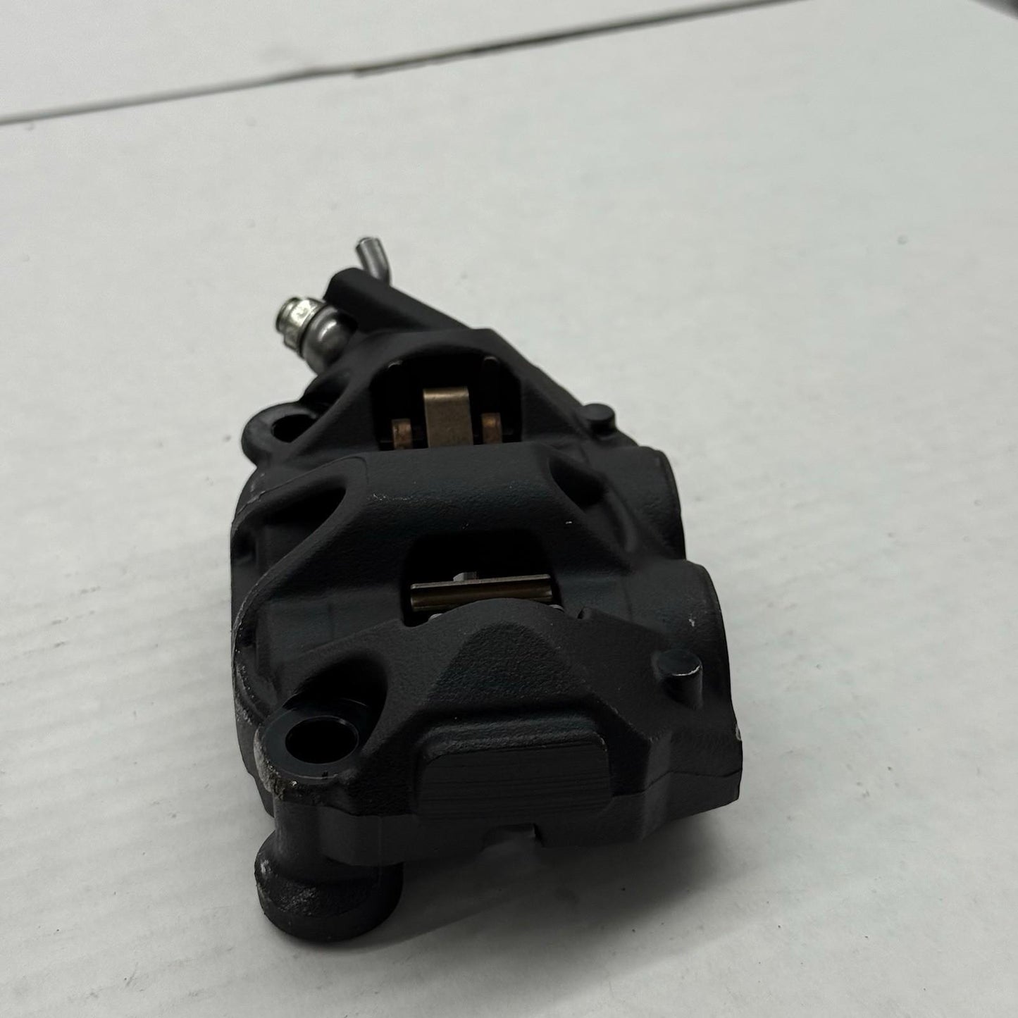 2020 - 2025 BMW S1000RR FRONT BRAKE CALIPER SET LEFT RIGHT BRAKING UNIT STOCK
