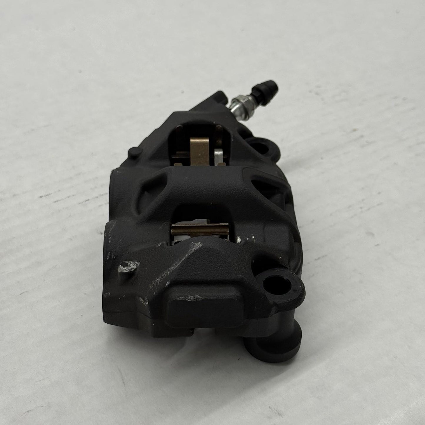 2020 - 2025 BMW S1000RR FRONT BRAKE CALIPERS NISSIN LEFT RIGHT STOCK BLACK
