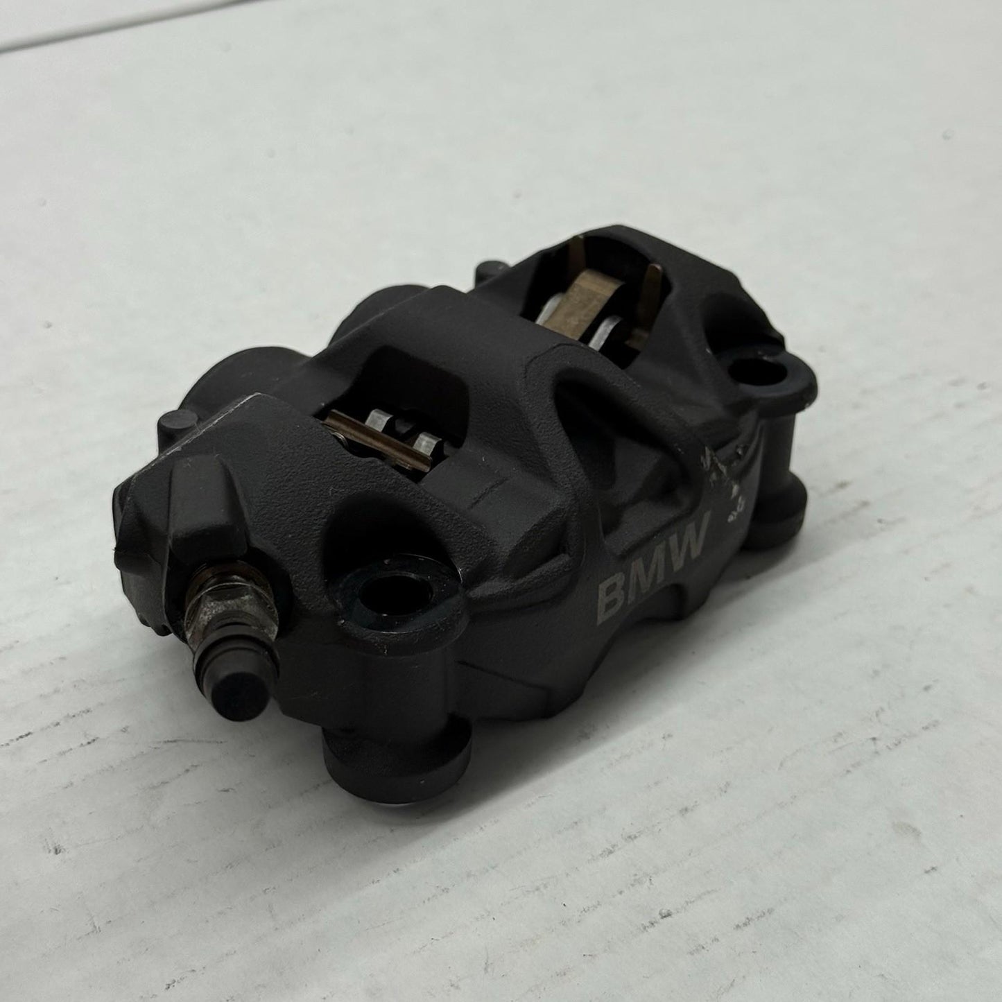 2020 - 2025 BMW S1000RR FRONT BRAKE CALIPERS NISSIN LEFT RIGHT STOCK BLACK