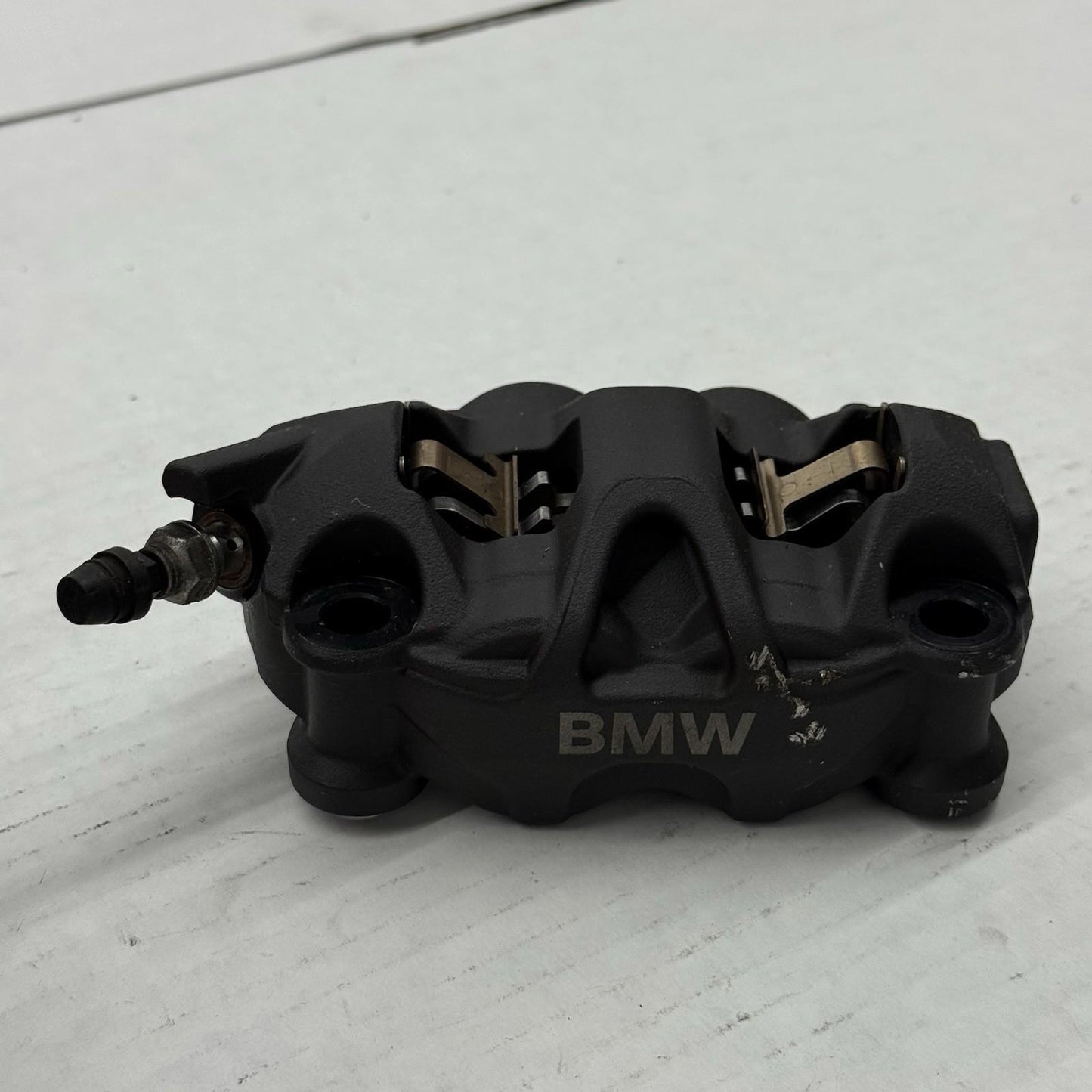 2020 - 2025 BMW S1000RR FRONT BRAKE CALIPERS NISSIN LEFT RIGHT STOCK BLACK