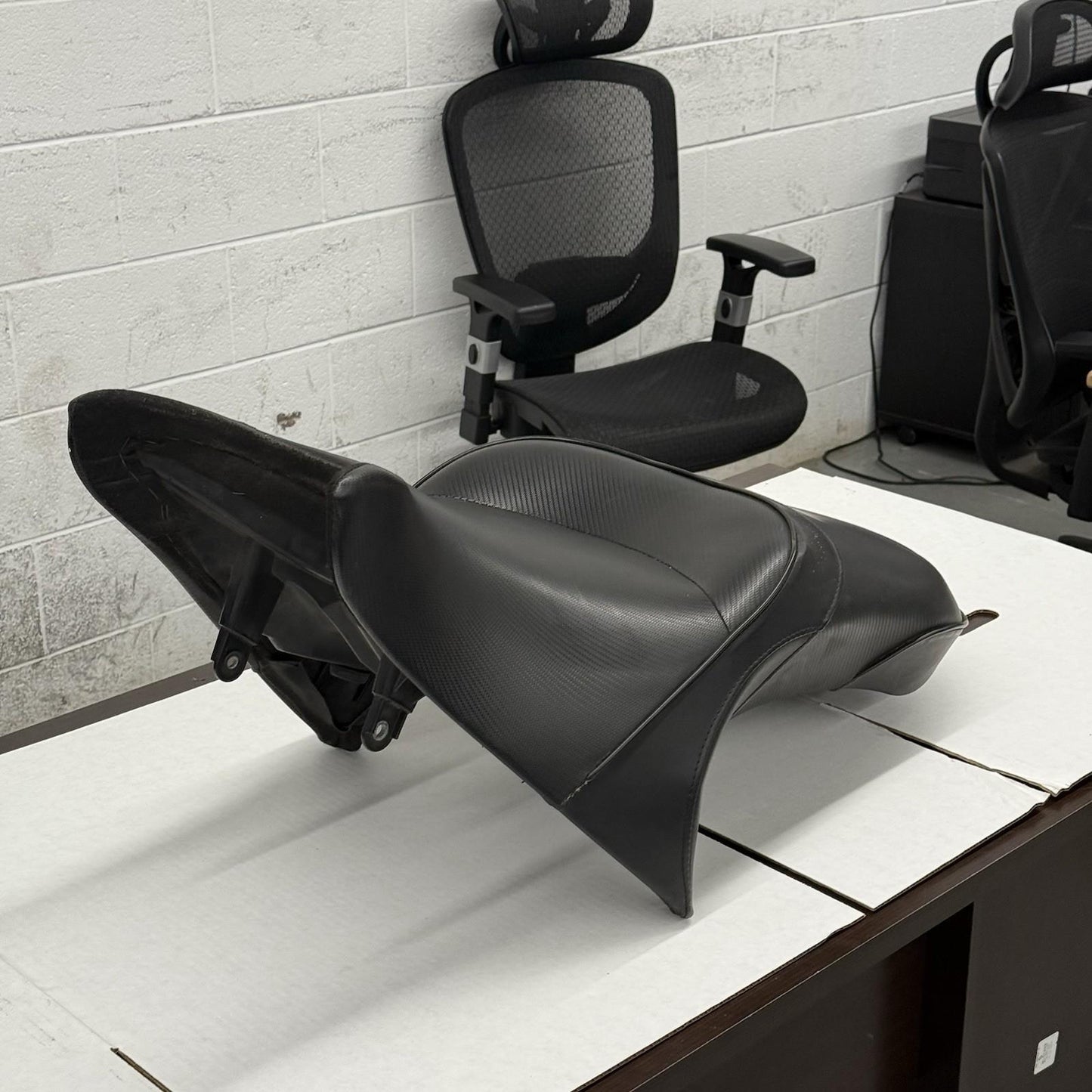 2010 – 2014 Victory Cross Roads SEAT Front Driver Rear Passenger 5438107 BLACK