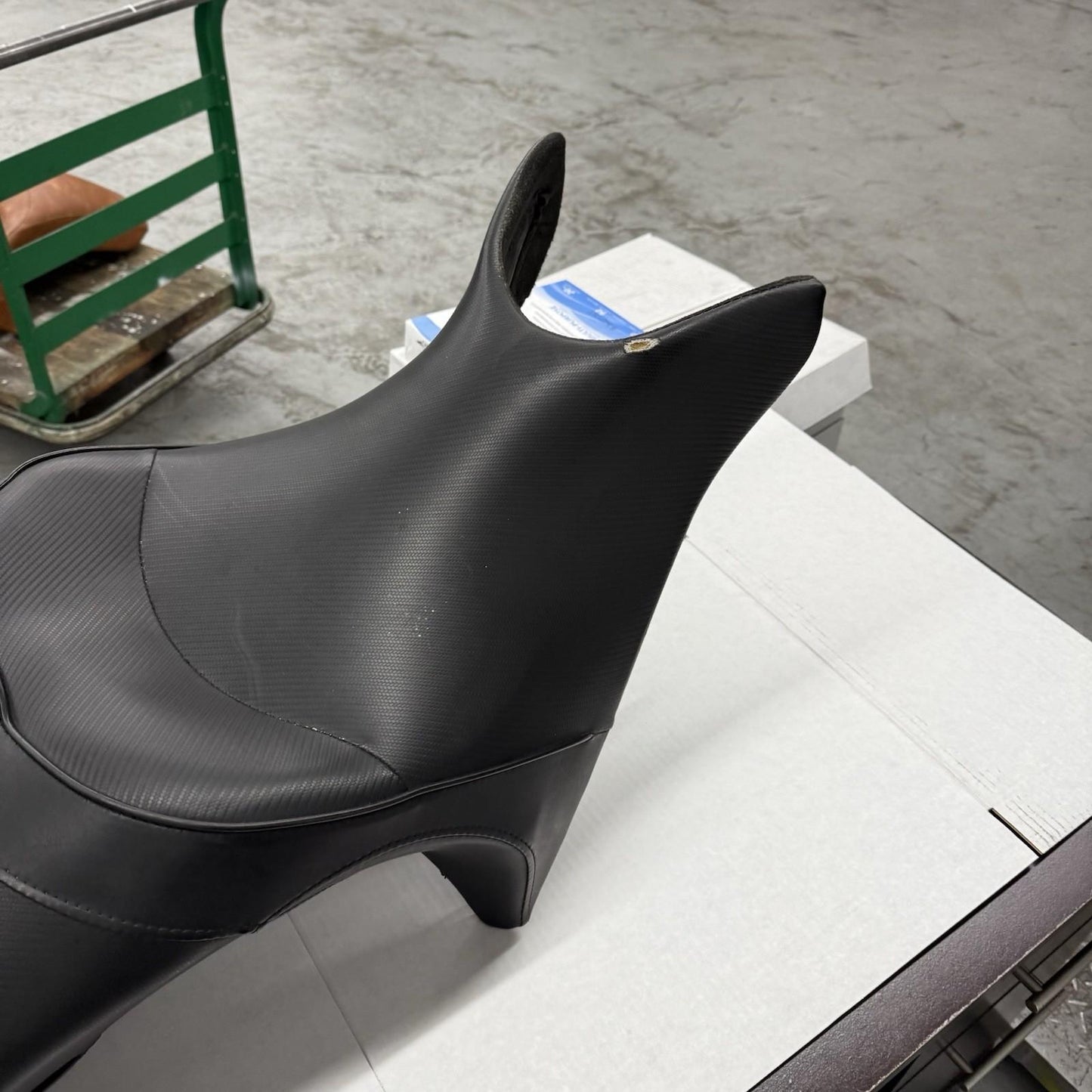 2010 – 2014 Victory Cross Roads SEAT Front Driver Rear Passenger 5438107 BLACK