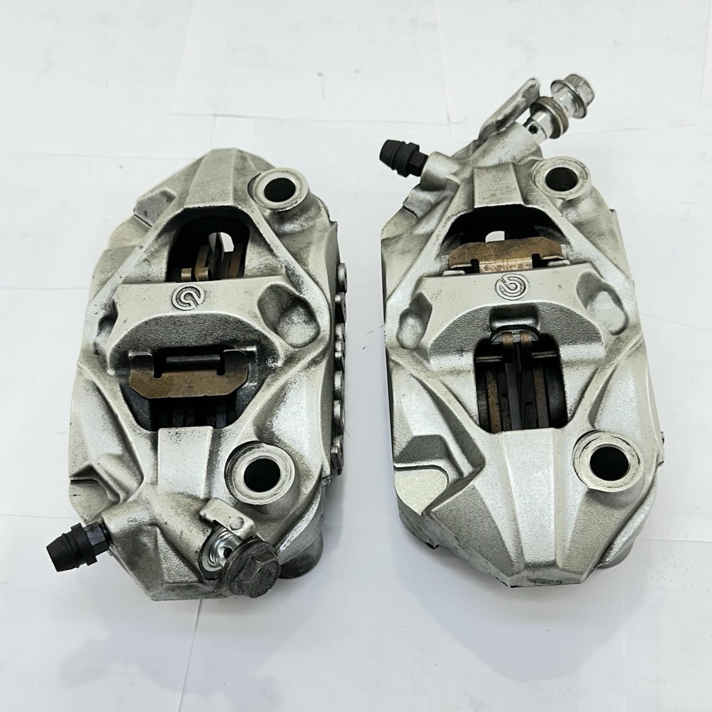 2011 - 2026 SUZUKU GSXR 600 GSXR 750 FRONT BRAKE CALIPERS LEFT RIGHT SET PAIR