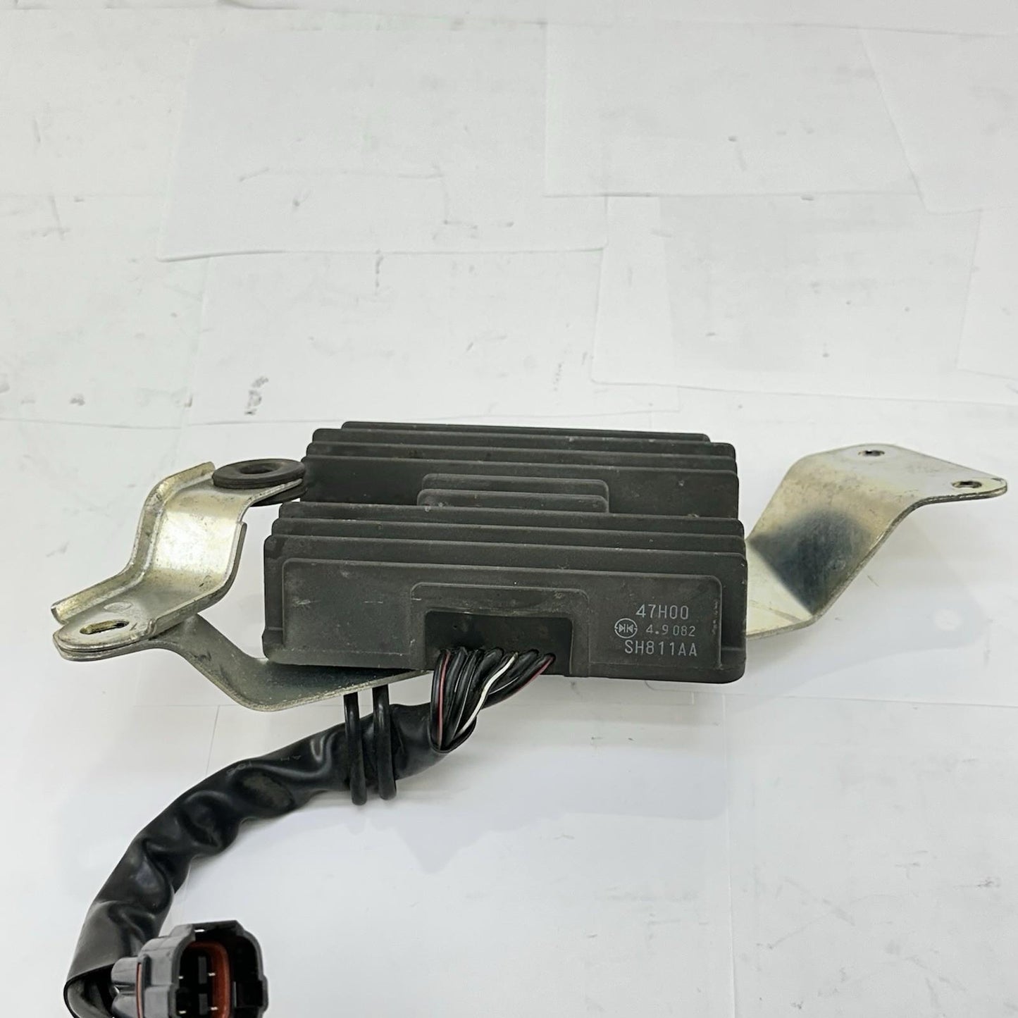 2011 - 2026 SUZUKU GSXR 600 GSXR 750 VOLTAGE REGULATOR RECTIFIER BRACKET MOUNT