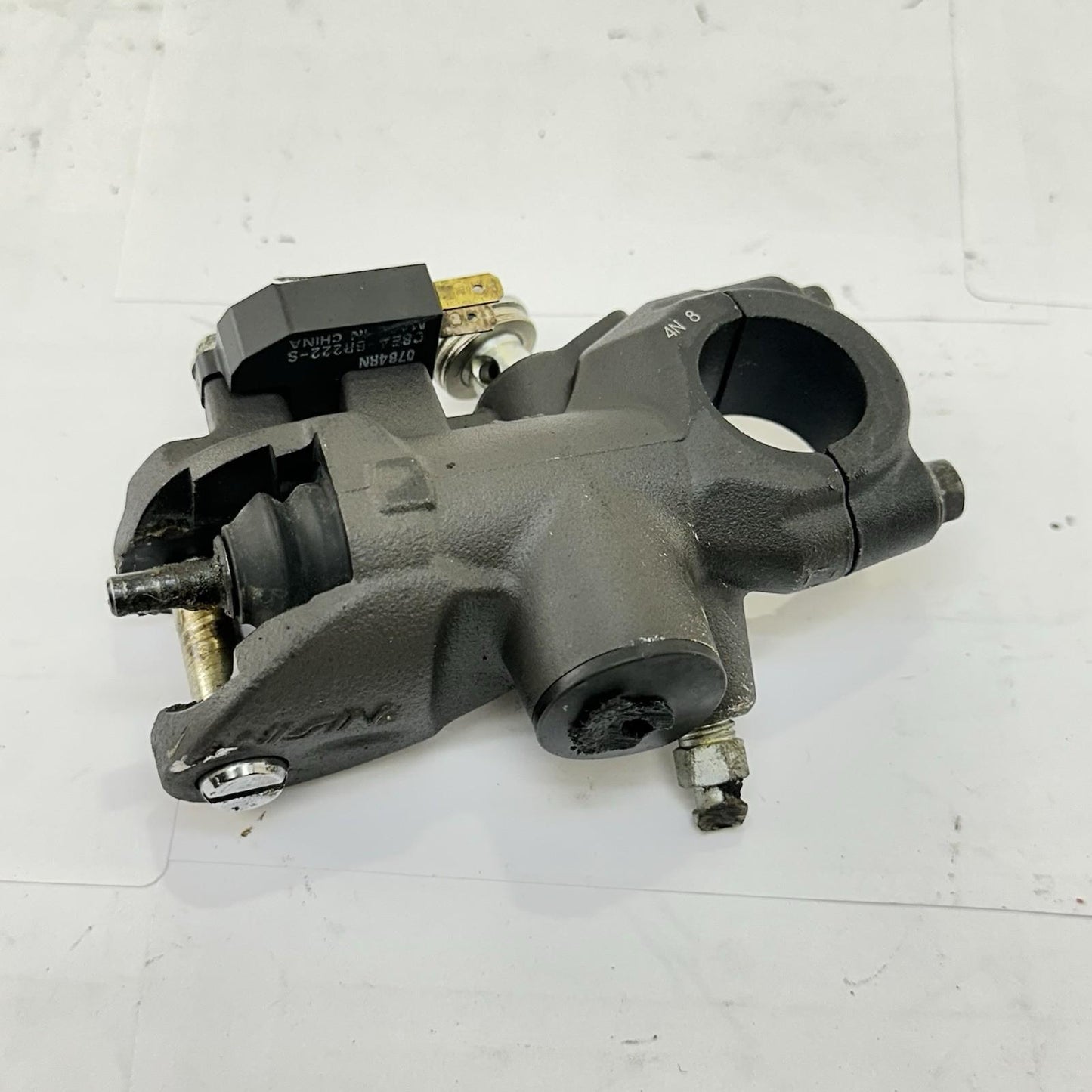 2011 - 2026 SUZUKU GSXR 600 GSXR 750 FRONT BRAKE MASTER CYLINDER RIGHT MOUNT
