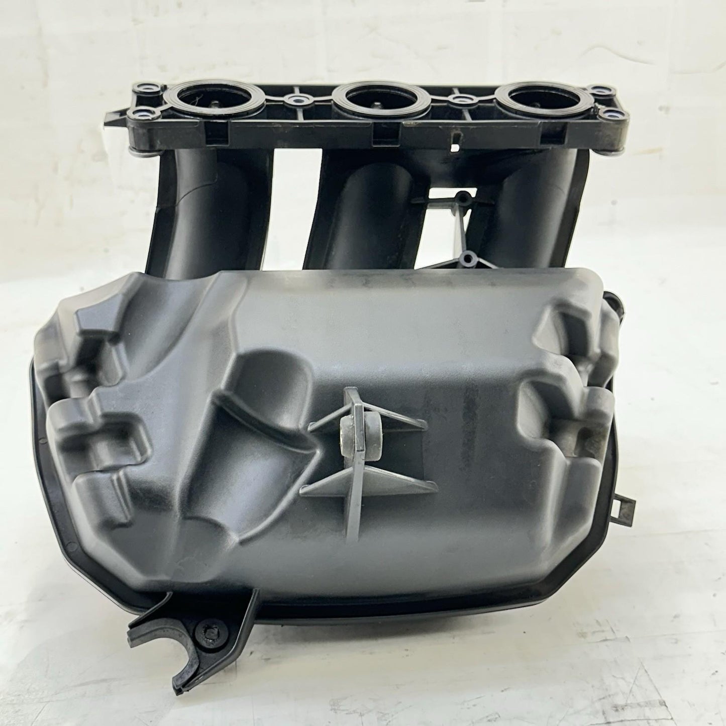 2016 CAN-AM SPYDER RT AIR INTAKE MANIFOLD CLEANER BOX ASSY STOCK