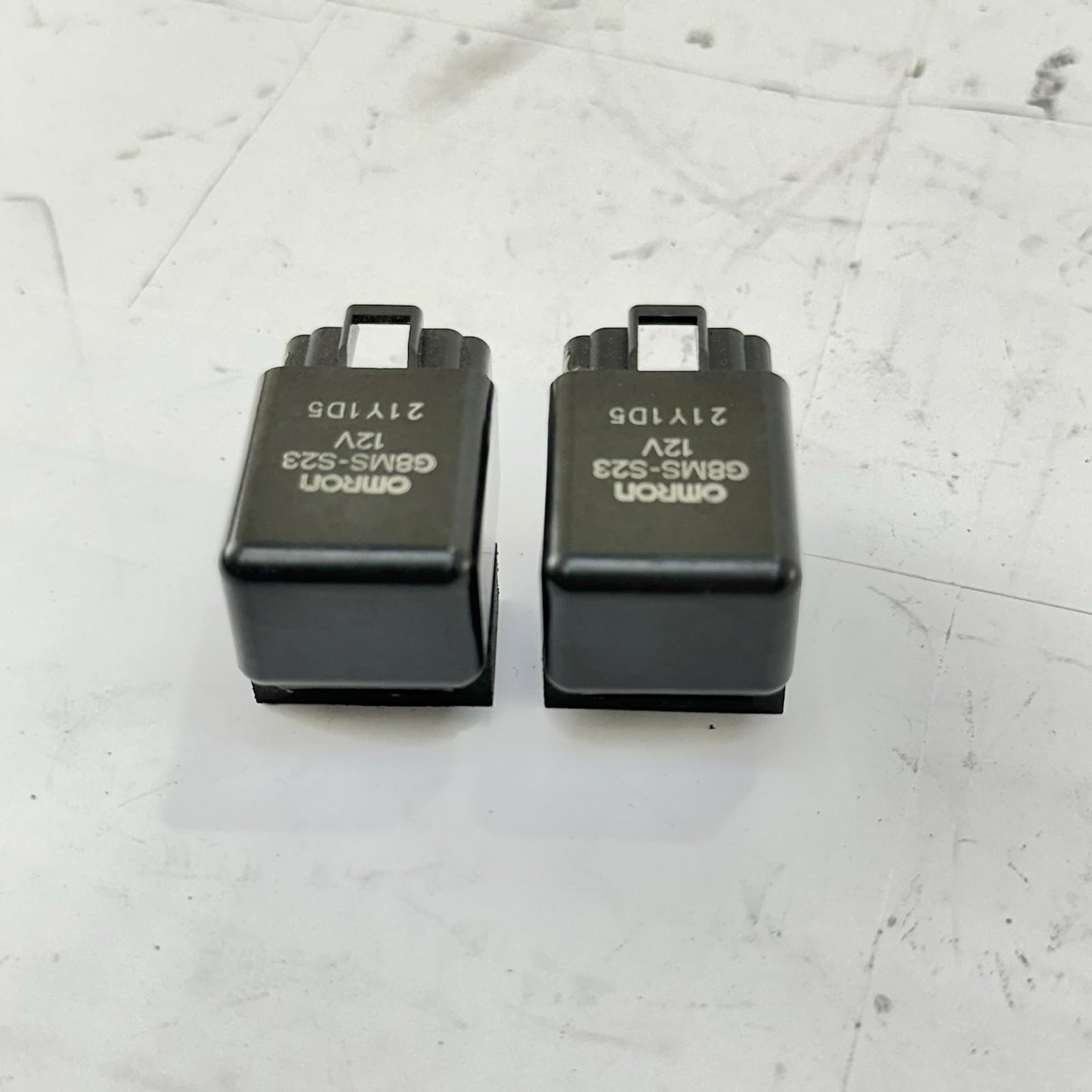 2011 - 2026 SUZUKU GSXR 600 GSXR 750 RELAYS SWITCHES PAIR STOCK OEM