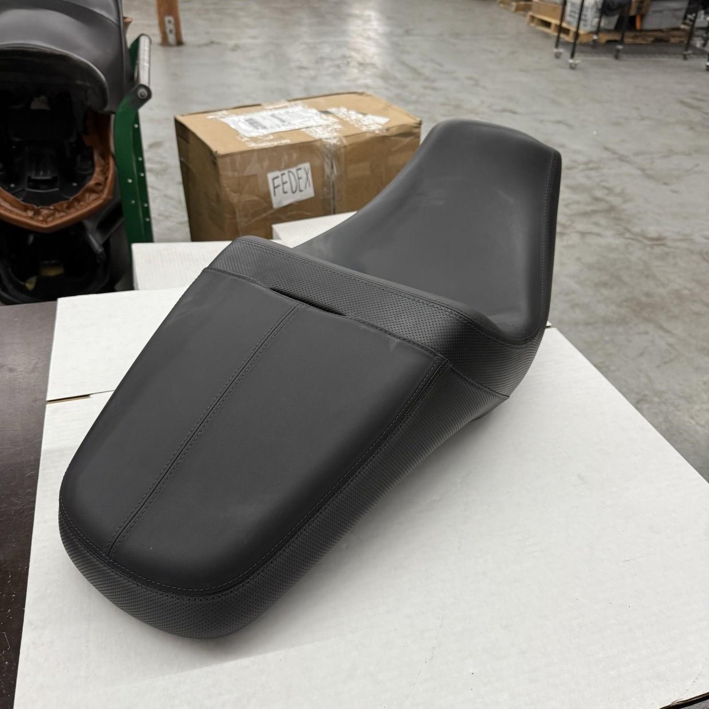 2022 INDIAN CHALLENGER 2 UP SEAT BLACK STOCK  2688651-VBA HD48