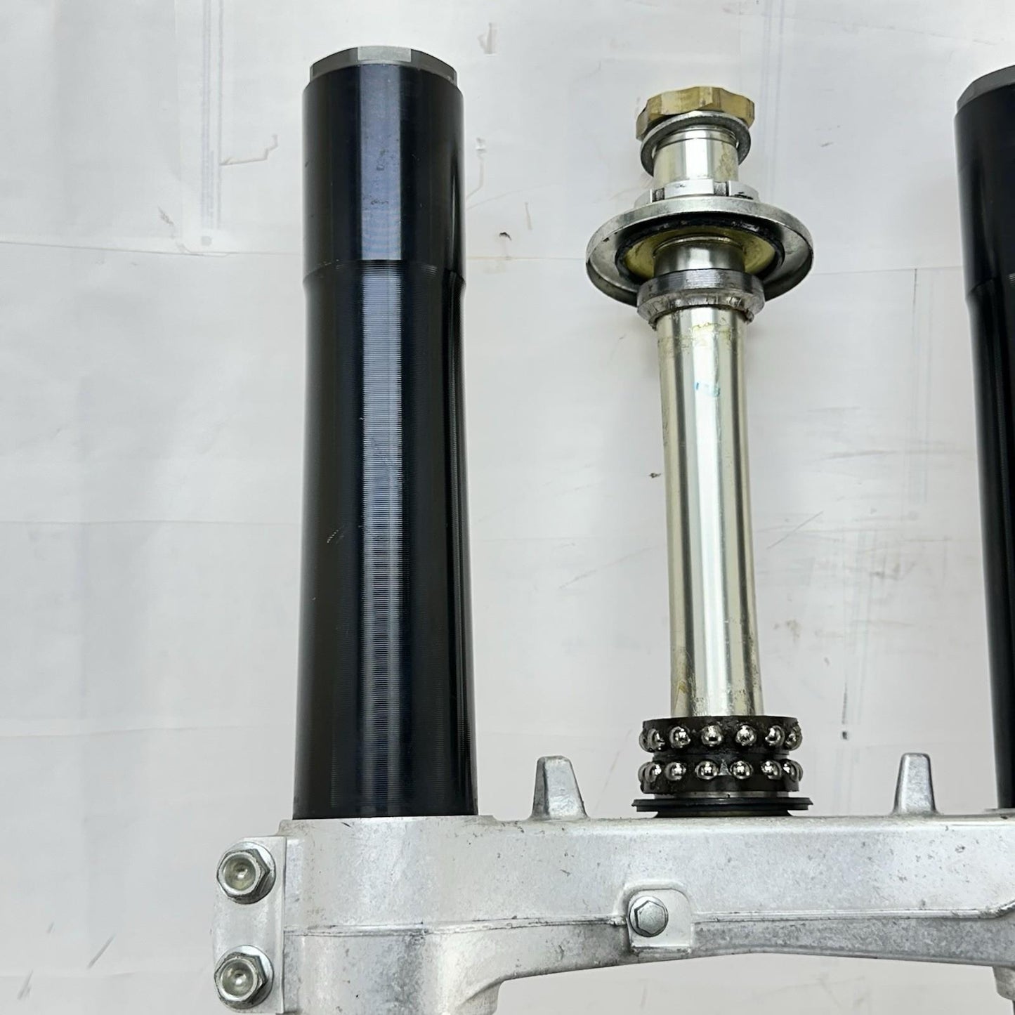 2011 - 2026 SUZUKU GSXR 600 GSXR 750 FRONT FORKS TRIPLE TREE SUSPENSION SHOWA