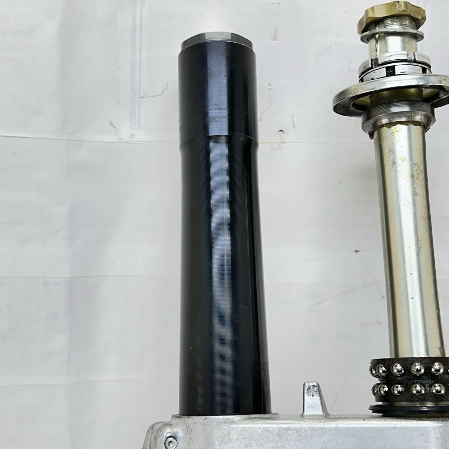 2011 - 2026 SUZUKU GSXR 600 GSXR 750 FRONT FORKS TRIPLE TREE SUSPENSION SHOWA