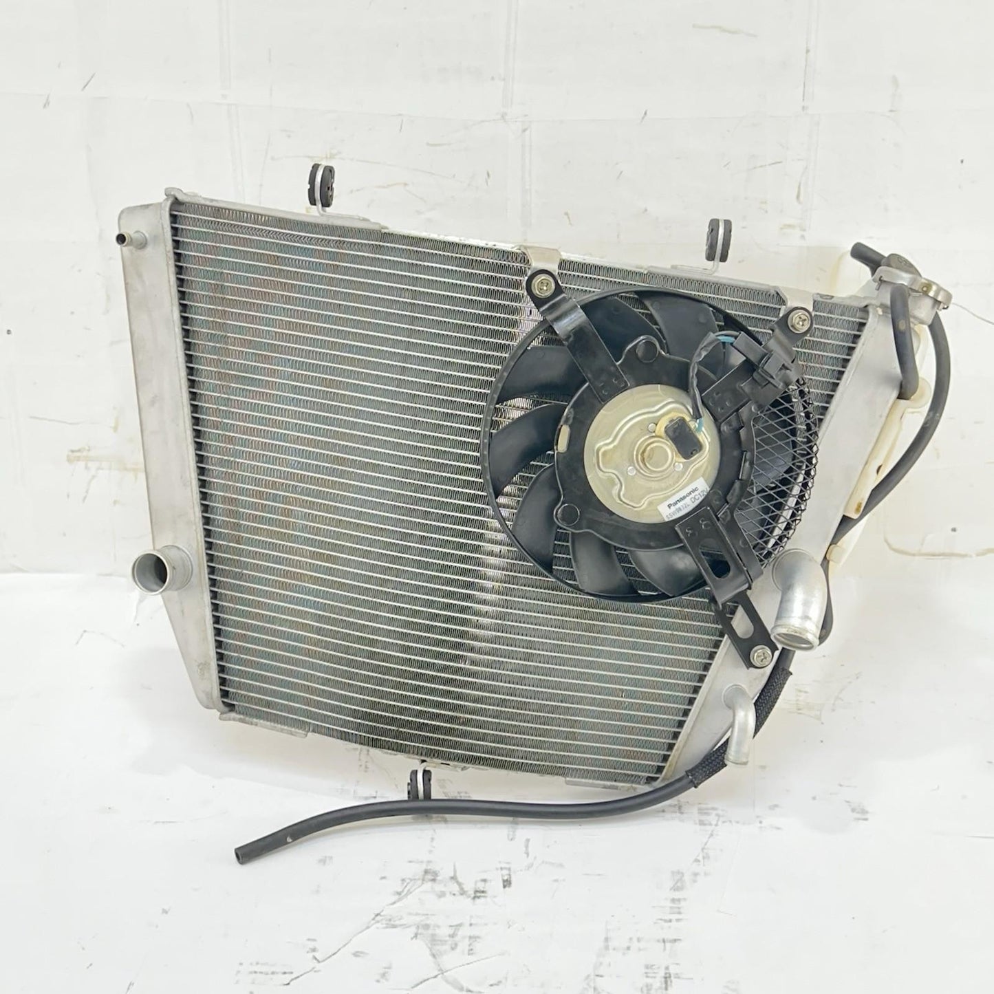 2011 - 2026 SUZUKU GSXR 600 GSXR 750 RADIATOR ENGINE MOTOR FAN COOLANT TANK
