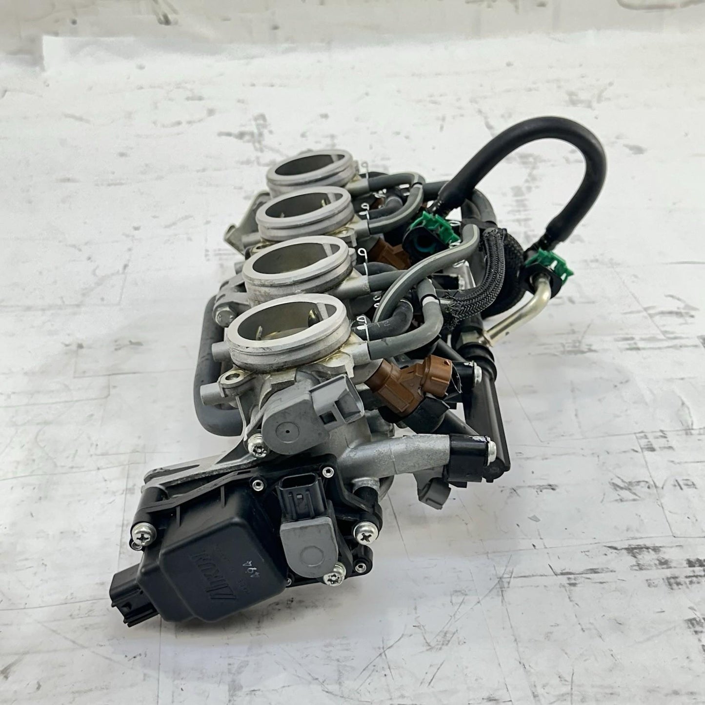 2011 - 2026 SUZUKU GSXR 600 GSXR 750 THROTTLE BODY FUEL INJECTOR RAILING STOCK