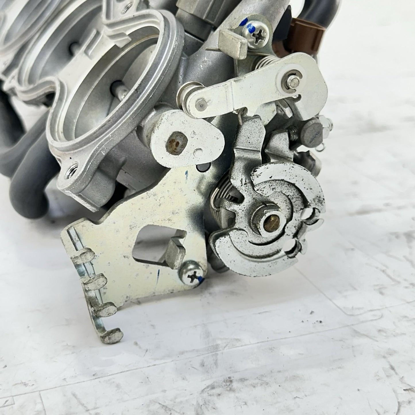 2011 - 2026 SUZUKU GSXR 600 GSXR 750 THROTTLE BODY FUEL INJECTOR RAILING STOCK