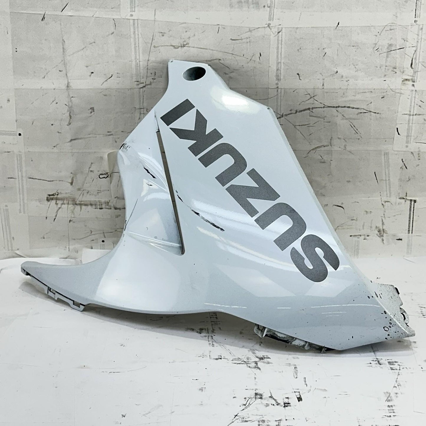 2011 - 2026 SUZUKU GSXR 600 GSXR 750 LEFT LOWER FAIRING UNDER BELLY COWL PLASTIC