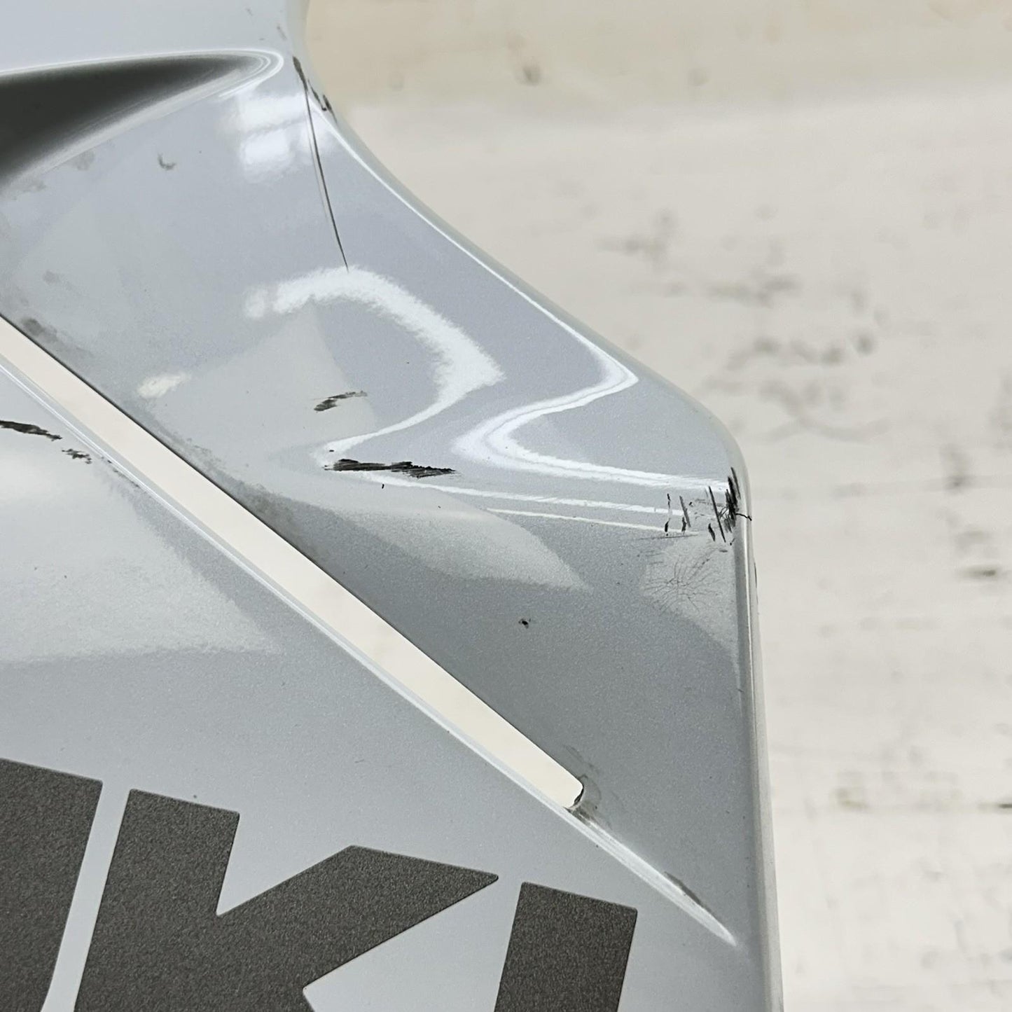 2011 - 2026 SUZUKU GSXR 600 GSXR 750 LEFT LOWER FAIRING UNDER BELLY COWL PLASTIC