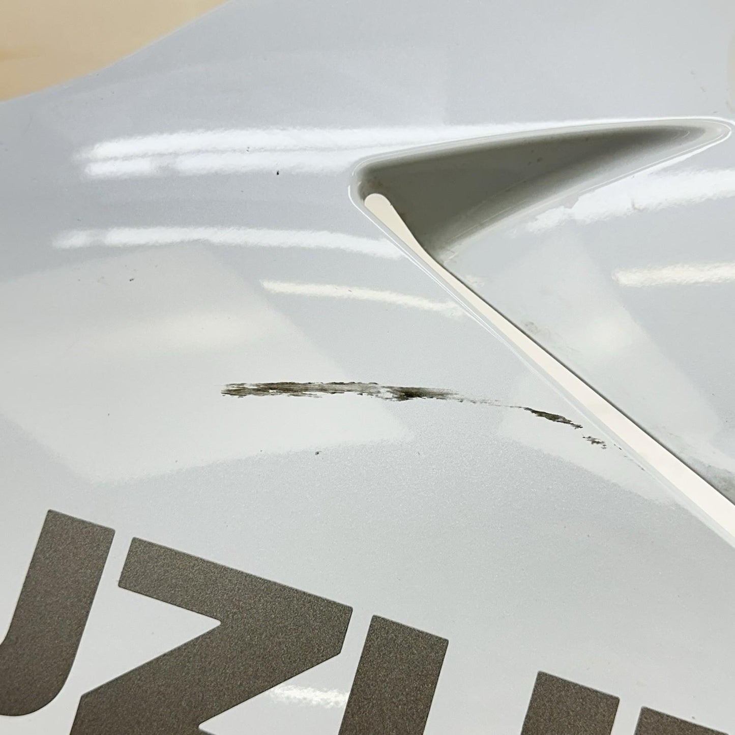 2011 - 2026 SUZUKU GSXR 600 GSXR 750 LEFT LOWER FAIRING UNDER BELLY COWL PLASTIC