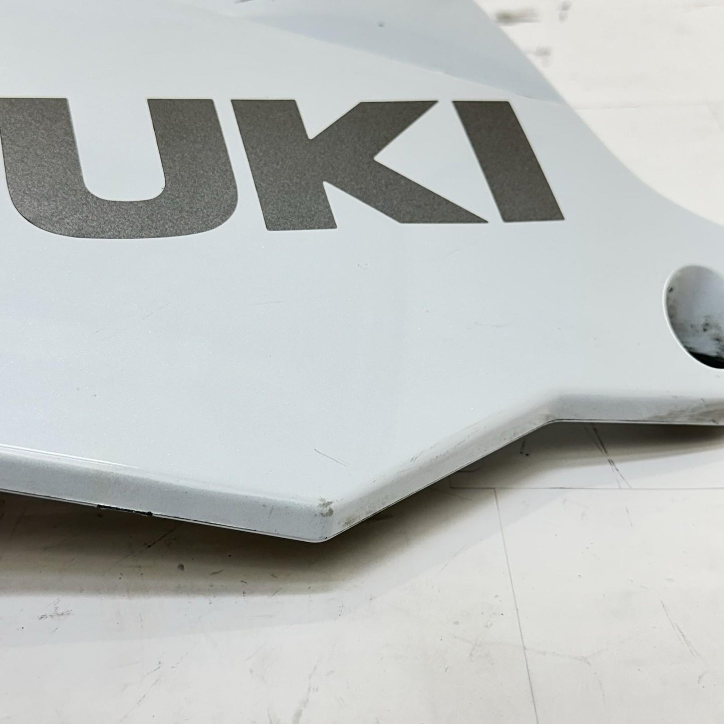 2011 - 2026 SUZUKU GSXR 600 GSXR 750 LEFT LOWER FAIRING UNDER BELLY COWL PLASTIC