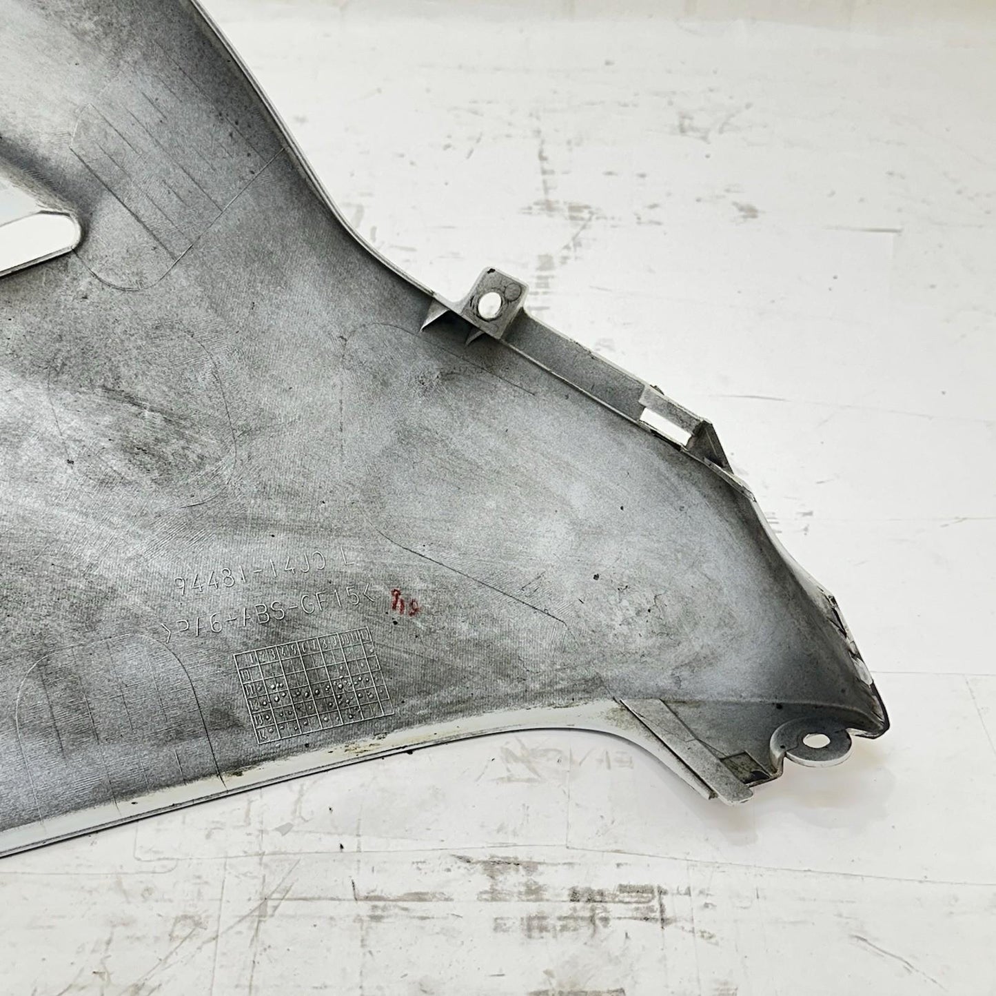 2011 - 2026 SUZUKU GSXR 600 GSXR 750 LEFT LOWER FAIRING UNDER BELLY COWL PLASTIC