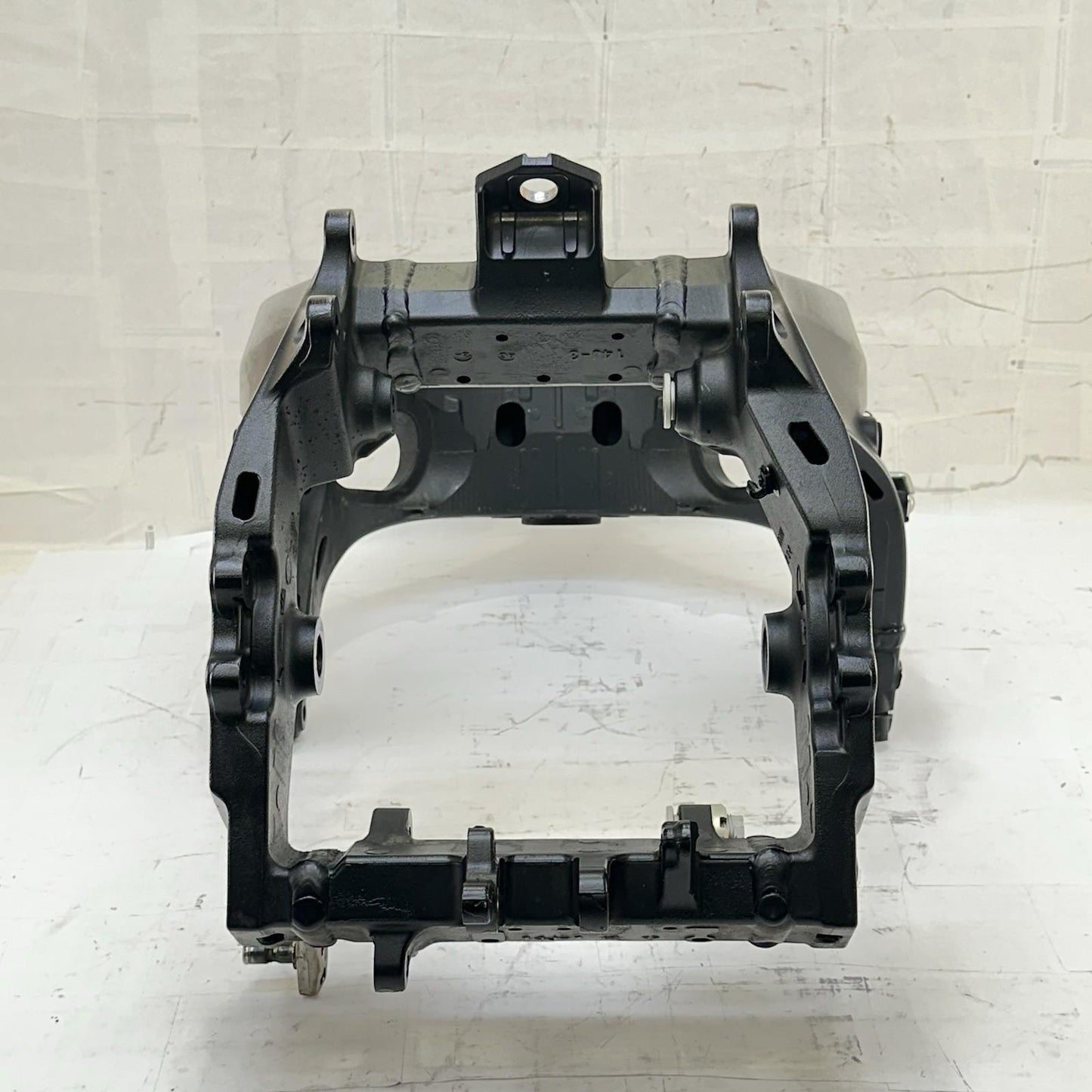 2011 - 2026 SUZUKU GSXR 600 GSXR 750 MAIN FRAME BODY CHASSIS *SCUFFED*