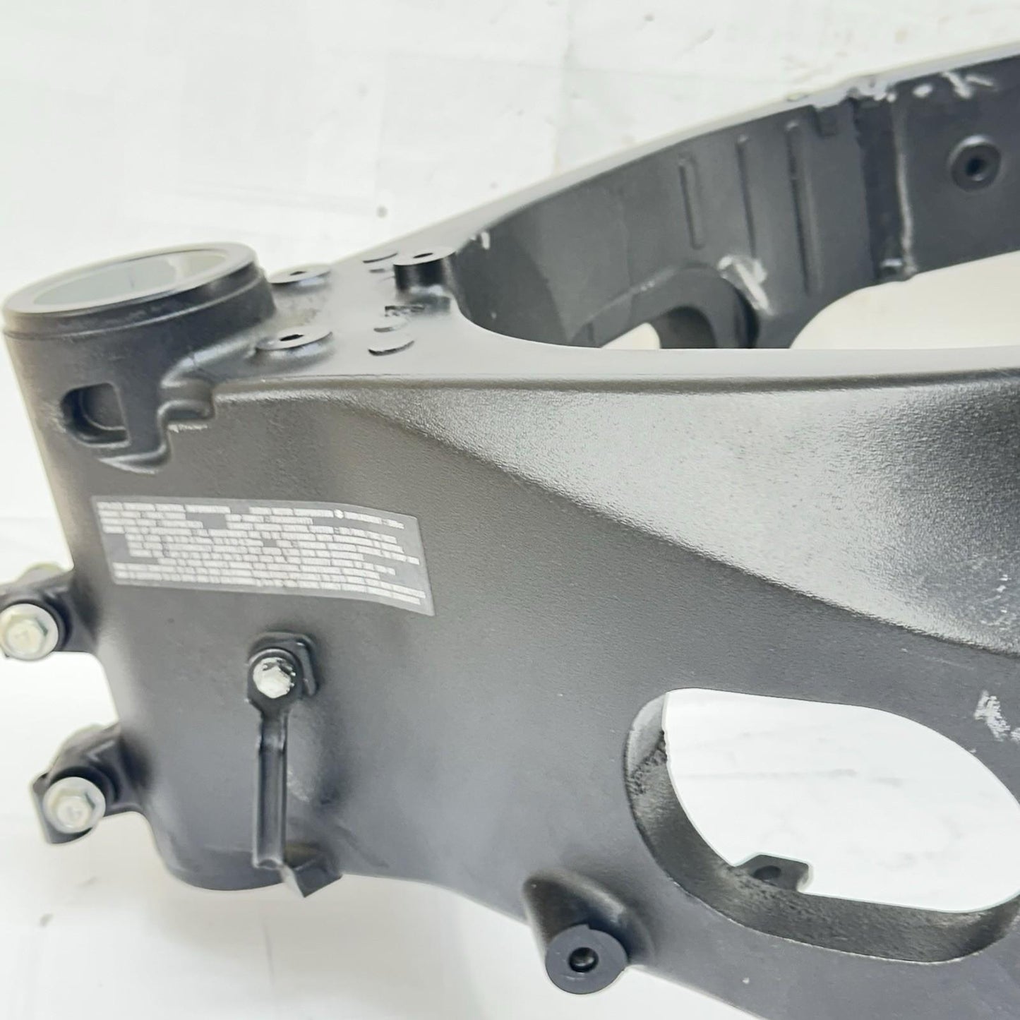 2011 - 2026 SUZUKU GSXR 600 GSXR 750 MAIN FRAME BODY CHASSIS *SCUFFED*
