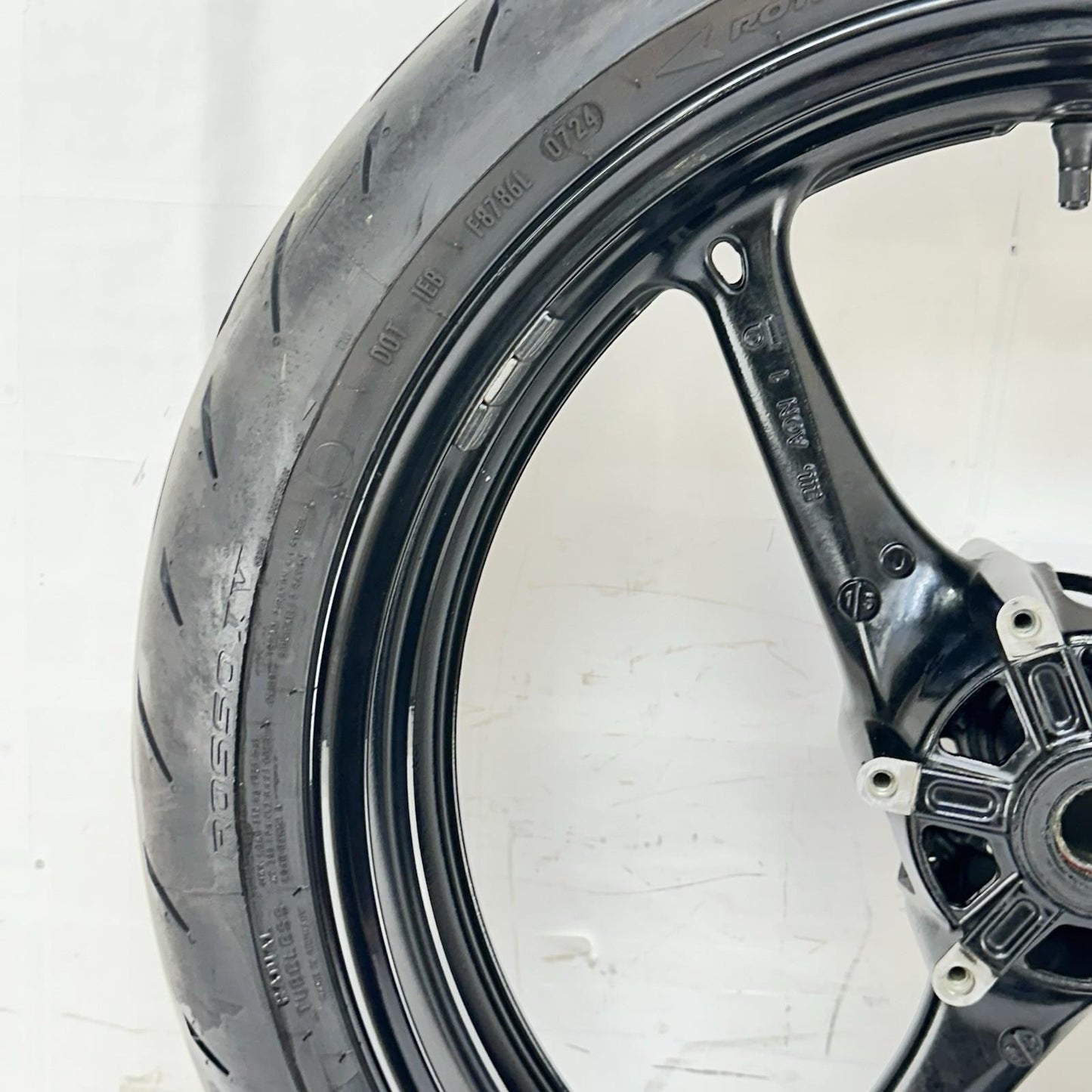 2011 - 2026 SUZUKU GSXR 600 GSXR 750 FRONT WHEEL RIM TIRE RUBBER BLACK STOCK