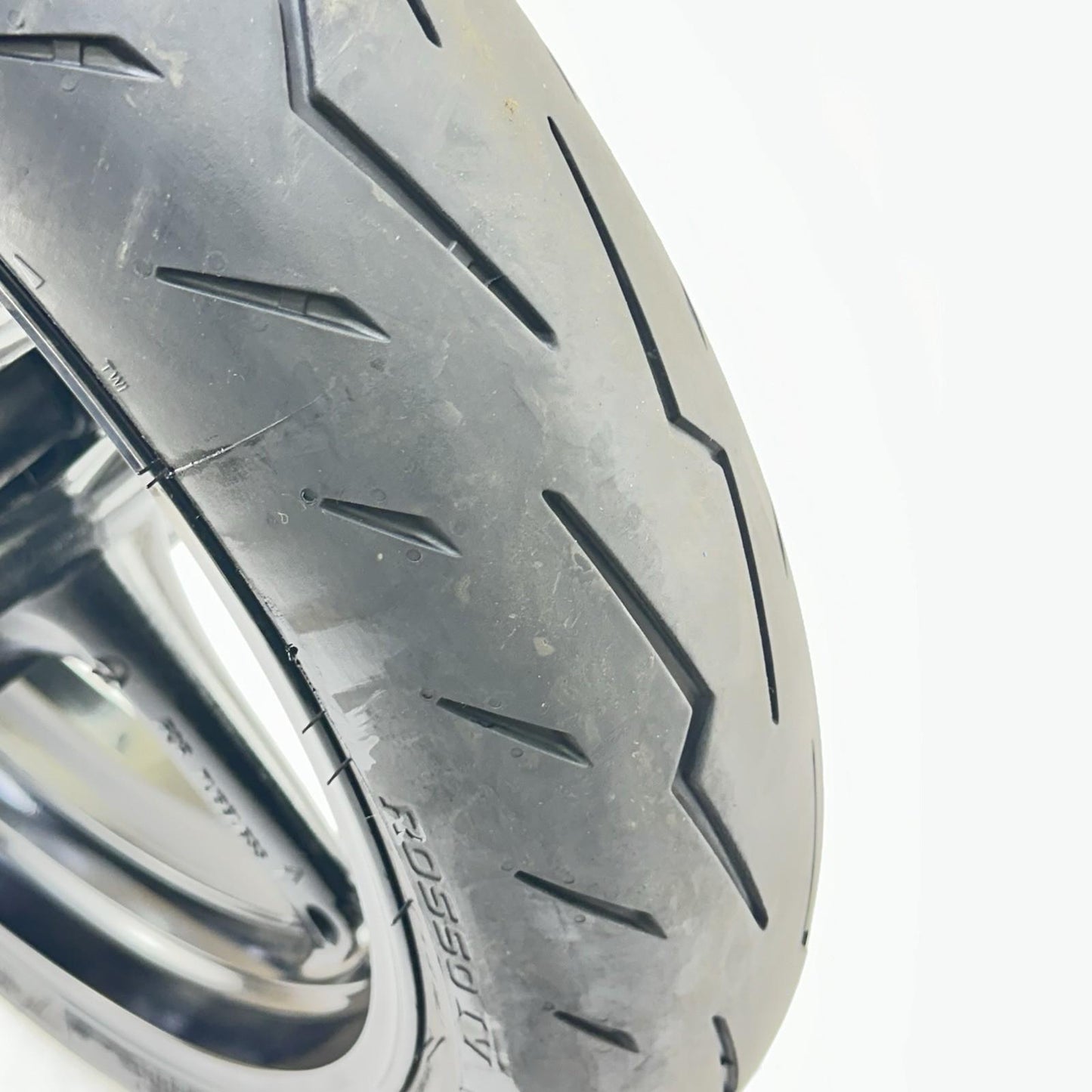 2011 - 2026 SUZUKU GSXR 600 GSXR 750 FRONT WHEEL RIM TIRE RUBBER BLACK STOCK