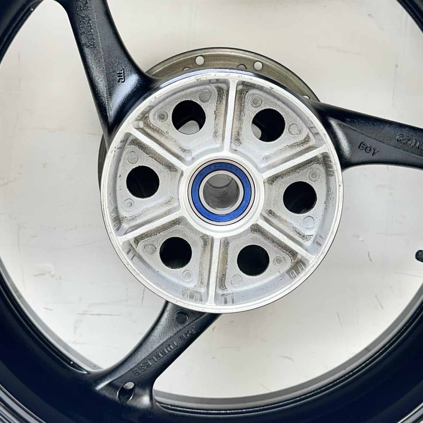 2011 - 2026 SUZUKU GSXR 600 GSXR 750 REAR WHEEL RIM TIRE BACK BRAKE ROTOR DISC