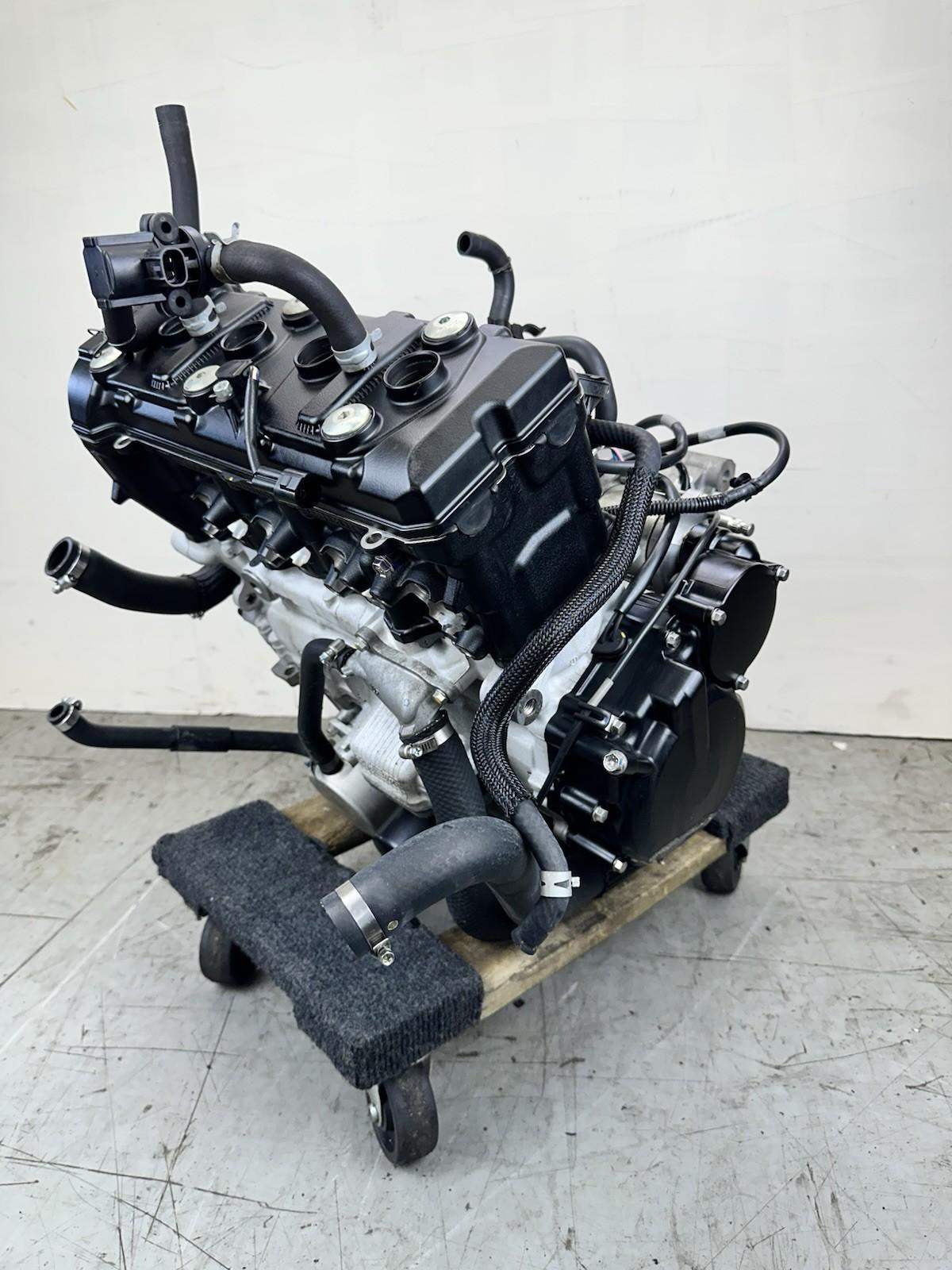 2011 - 2025 SUZUKI GSXR 600 ENGINE MOTOR 5000 MILES TRANSMISSON CRANK CASE STOCK
