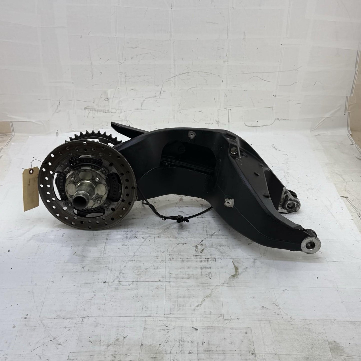 2008 - 2013 DUCATI 848 SUPERBIKE SWINGARM ARM BRAKE ROTOR SPROCKET AXLE LOT REAR