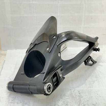 2013 - 2017 TRIUMPH DAYTONA 675 SWINGARM REAR BACK SUSPENSION WHEEL FRAME BLACK
