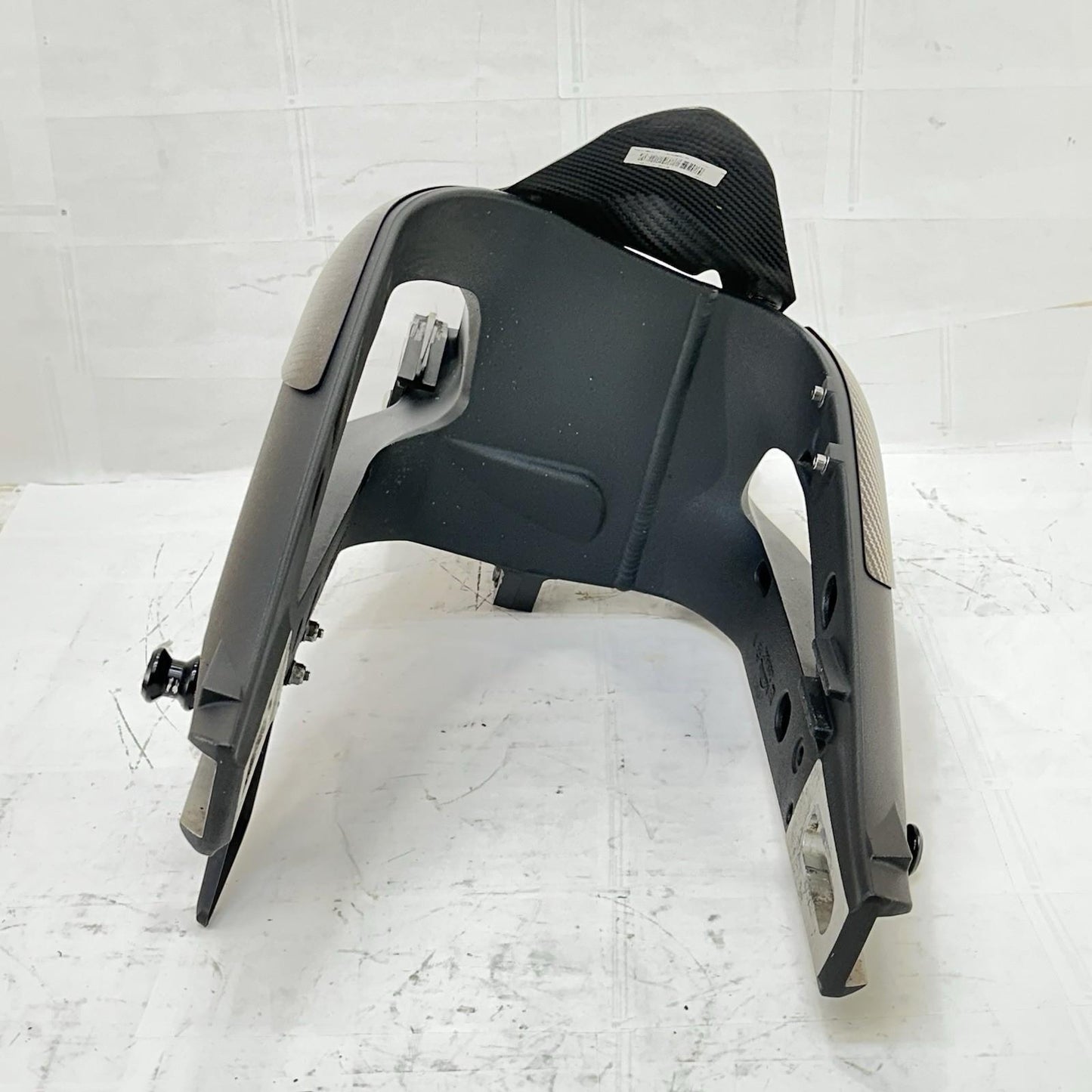2013 - 2017 TRIUMPH DAYTONA 675 SWINGARM REAR BACK SUSPENSION WHEEL FRAME BLACK