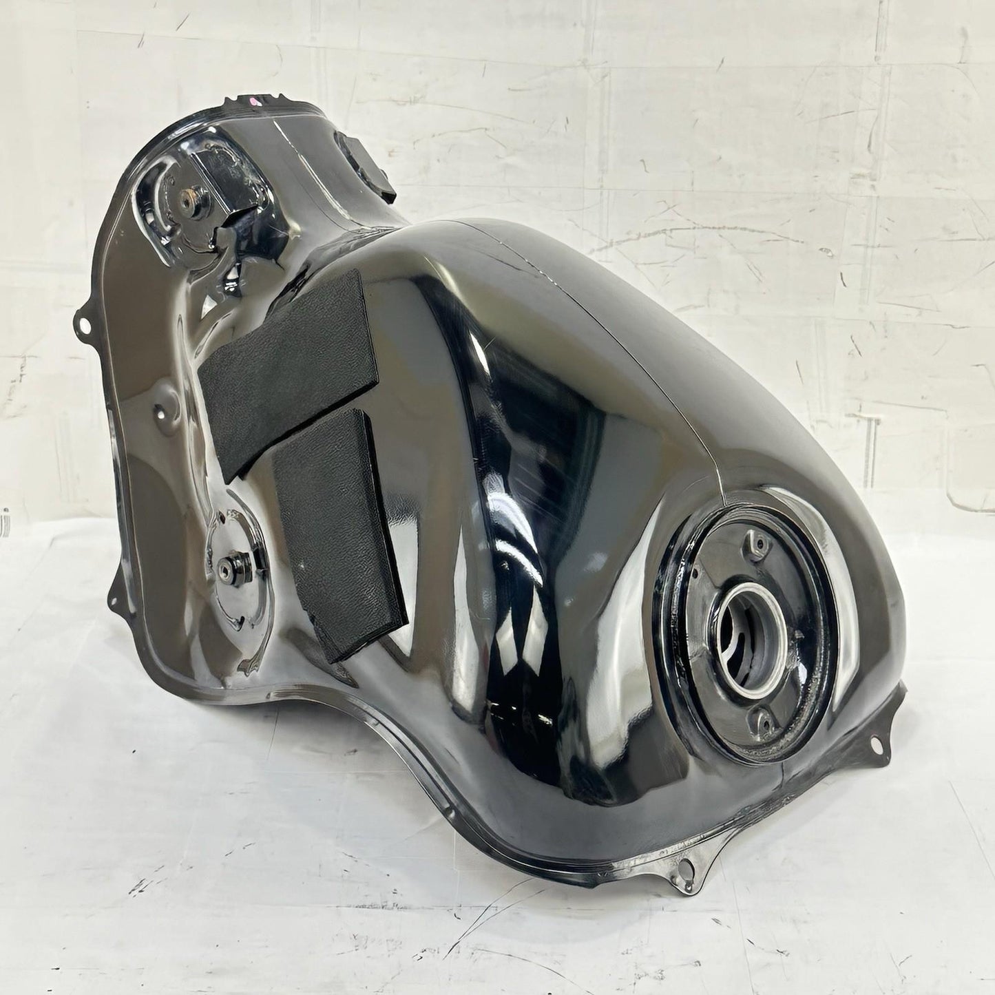 2012 - 2016 HONDA CBR1000RR FUEL TANK GAS PETROL RESERVOIR BLACK STOCK *DENT*