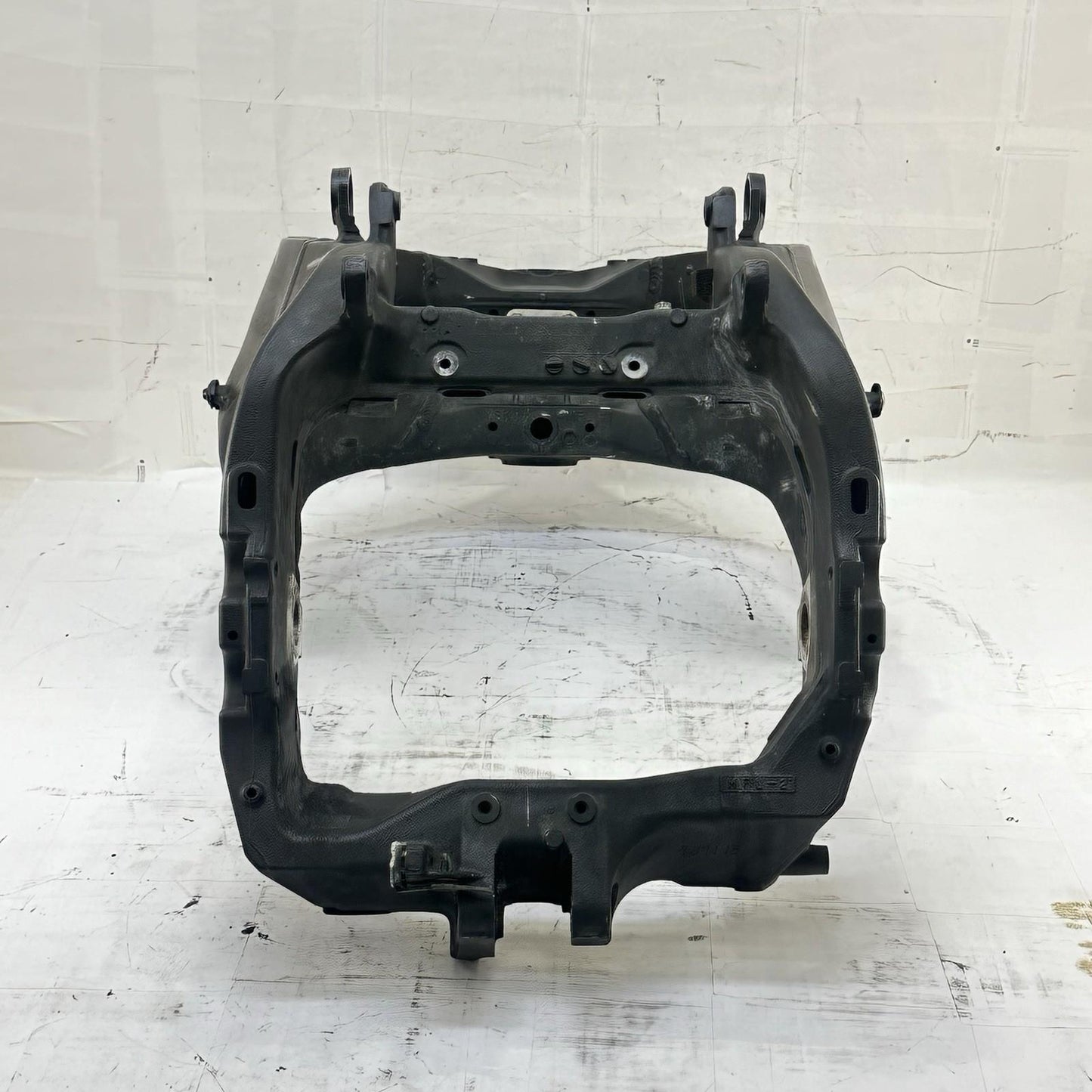 2012 - 2016 HONDA CBR1000RR MAIN FRAME BODY CHASSIS BLACK STOCK *SCUFFED*