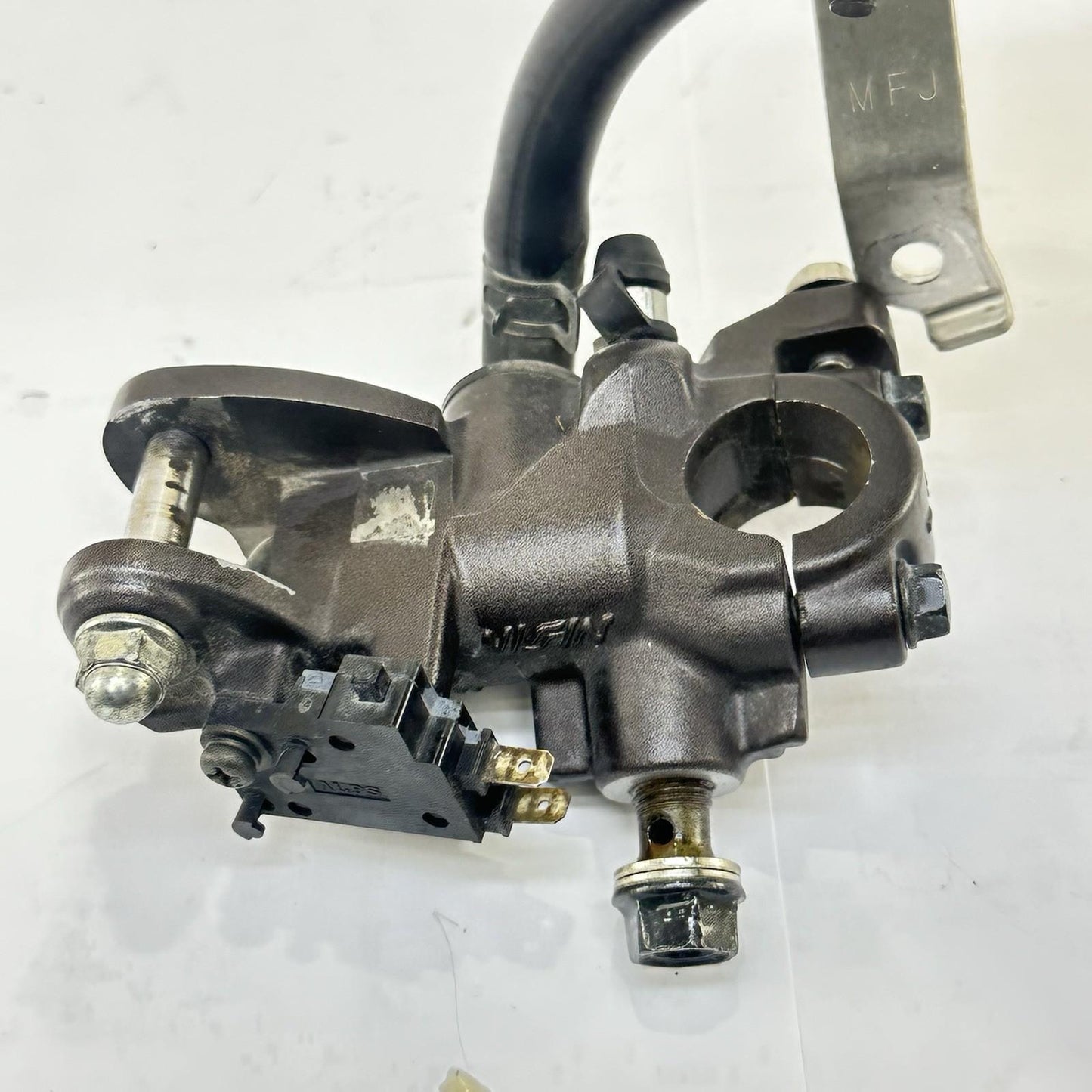 2007 - 2012 HONDA CBR600RR FRONT BRAKE MASTER CYLINDER RESERVOIR BLACK STOCK