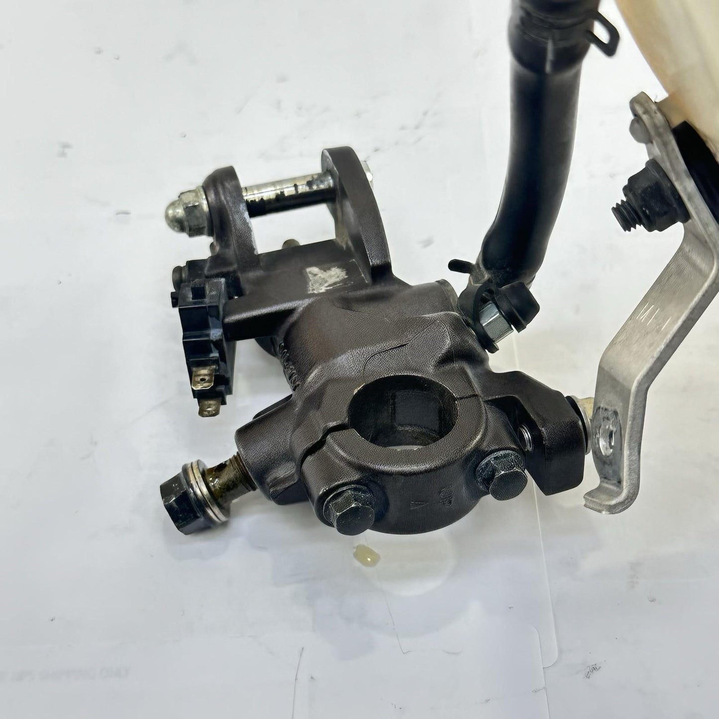 2007 - 2012 HONDA CBR600RR FRONT BRAKE MASTER CYLINDER RESERVOIR BLACK STOCK