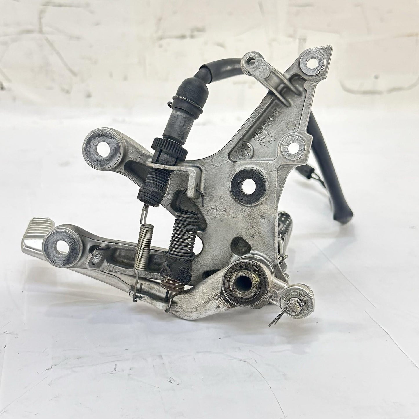 2007 - 2012 HONDA CBR600RR REAR SET LEFT RIGHT BRAKE FOOT PEDAL PEGS LEG REST