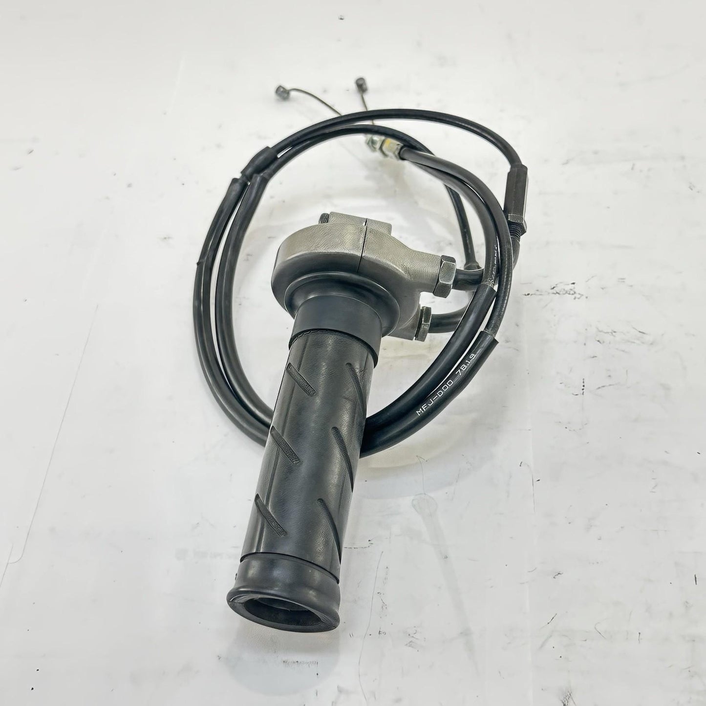 2007 - 2012 HONDA CBR600RR RIGHT THROTTLE CONTROL GRIP CABLES LINES SET STOCK