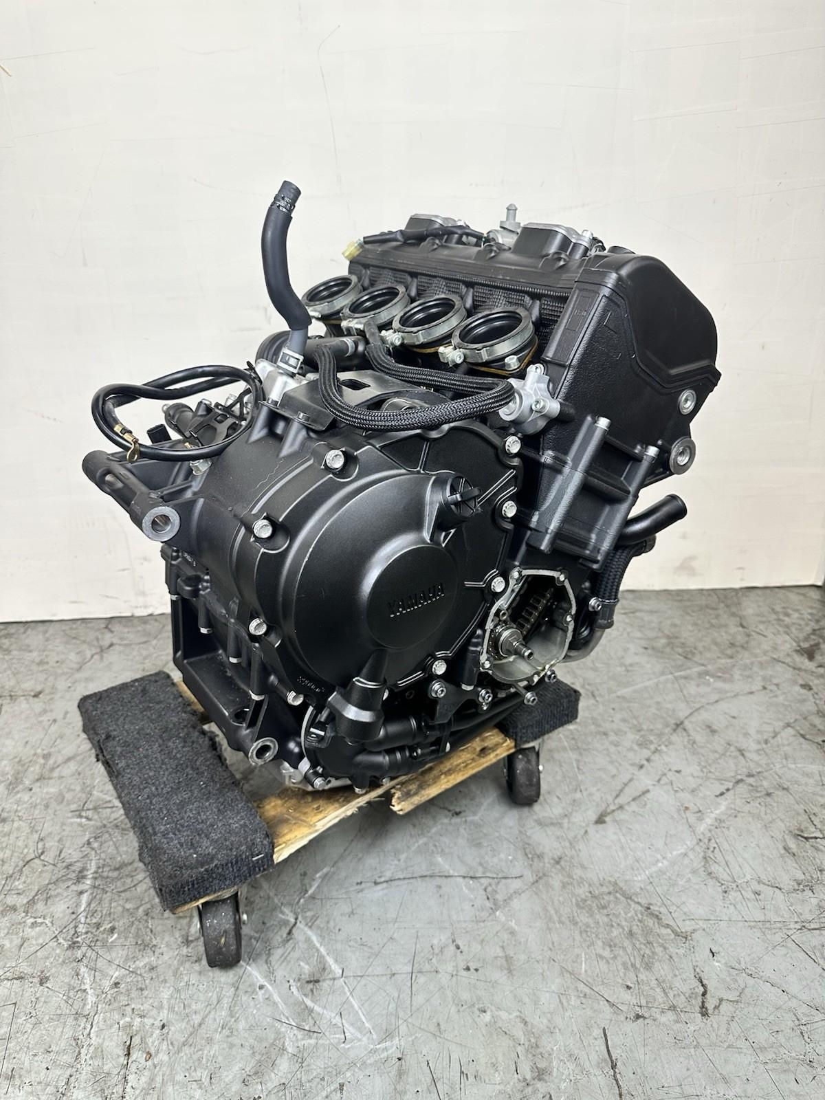2015 - 2019 YAMAHA YZF R1 R1M ENGINE MOTOR 30 DAY WARRANTY TESTED *DAMAGED CASE*