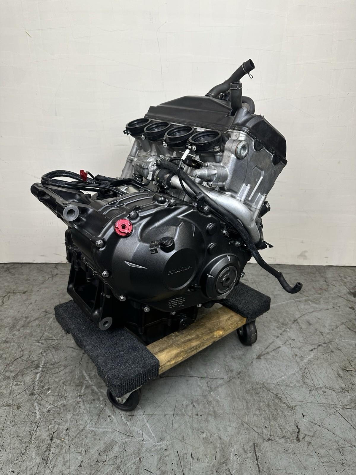 2012 - 2016 HONDA CBR1000RR ENGINE MOTOR COMPLETE STOCK TESTED *GOOD COMPRESION*