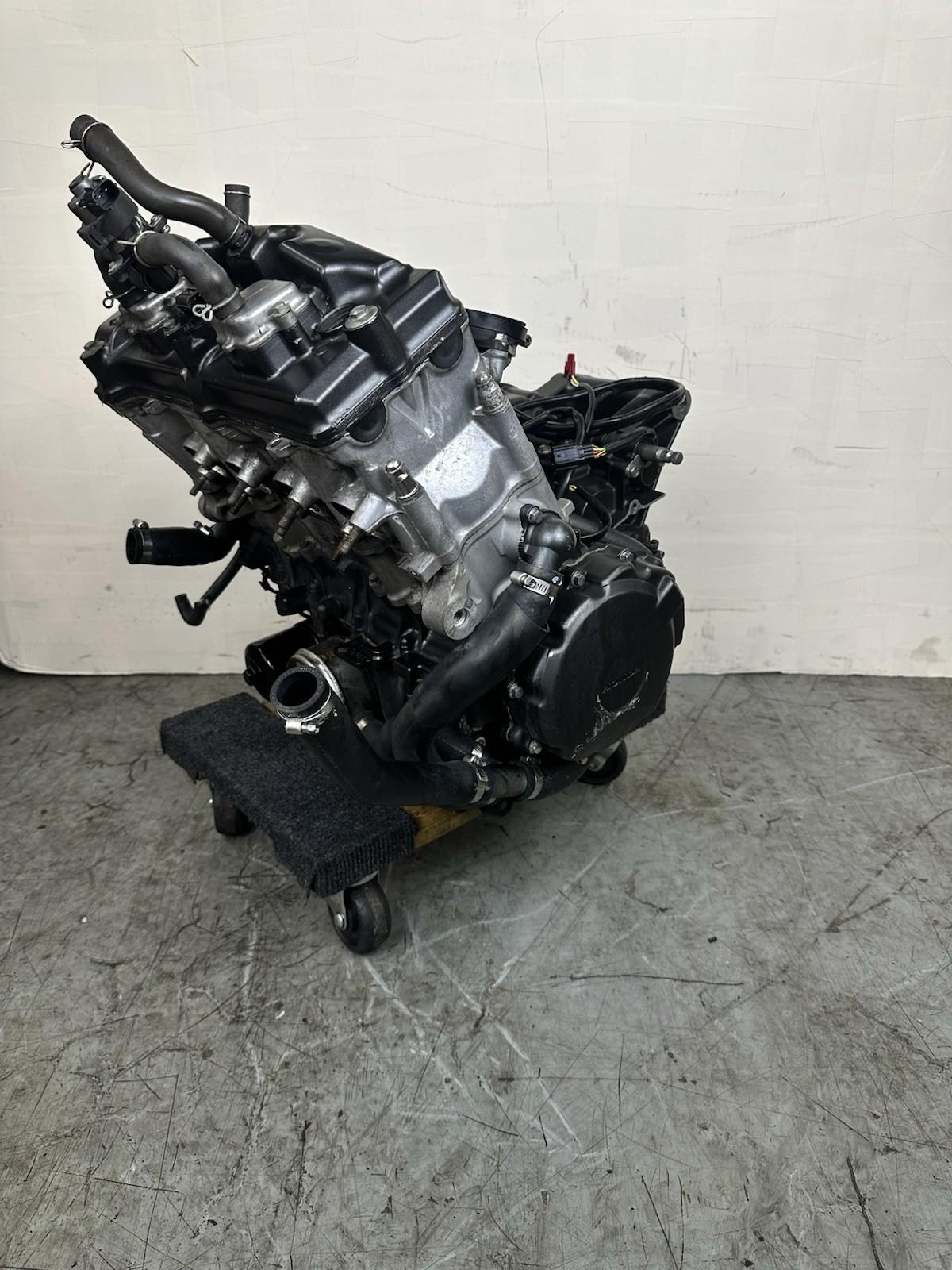 2012 - 2016 HONDA CBR1000RR ENGINE MOTOR COMPLETE STOCK TESTED *GOOD COMPRESION*