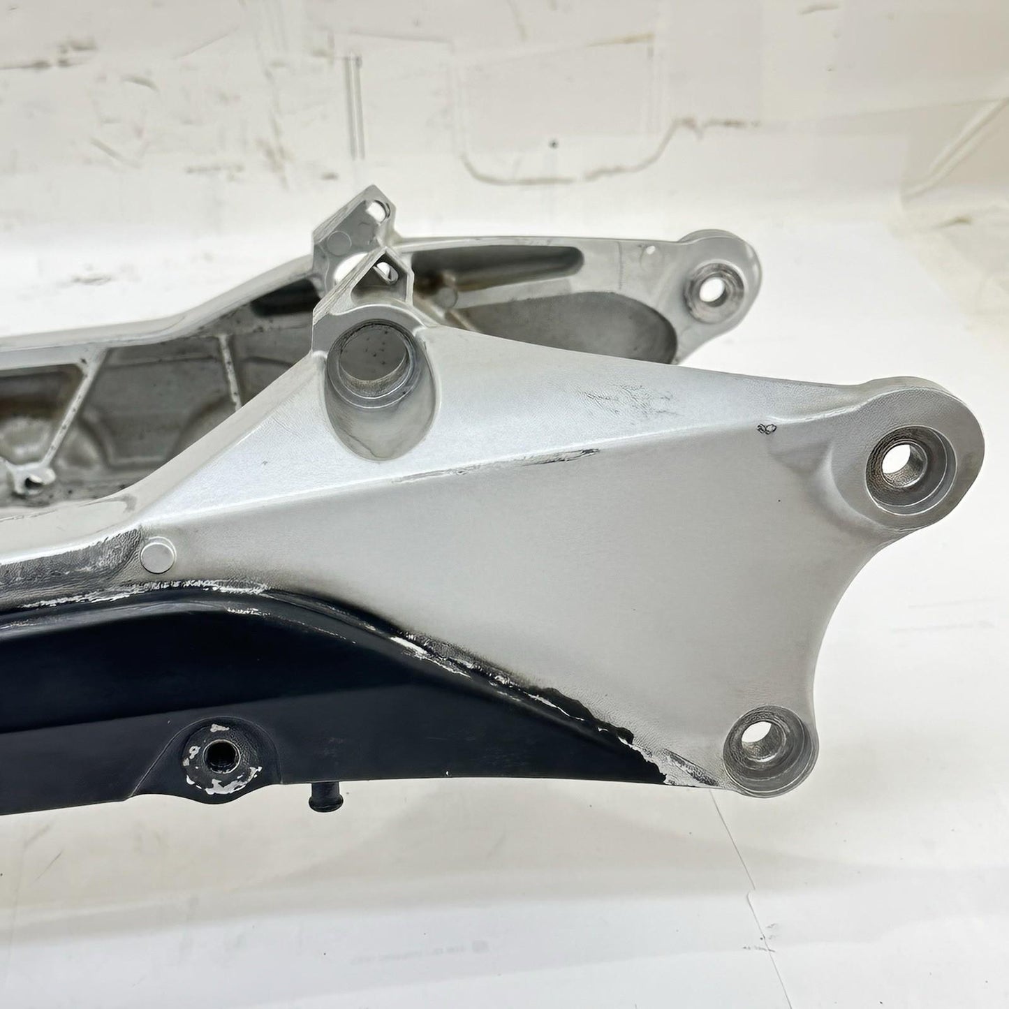 2007 - 2012 HONDA CBR600RR SUBFRAME REAR UNDERTAIL BRACKET MOUNT FRAME SILVER