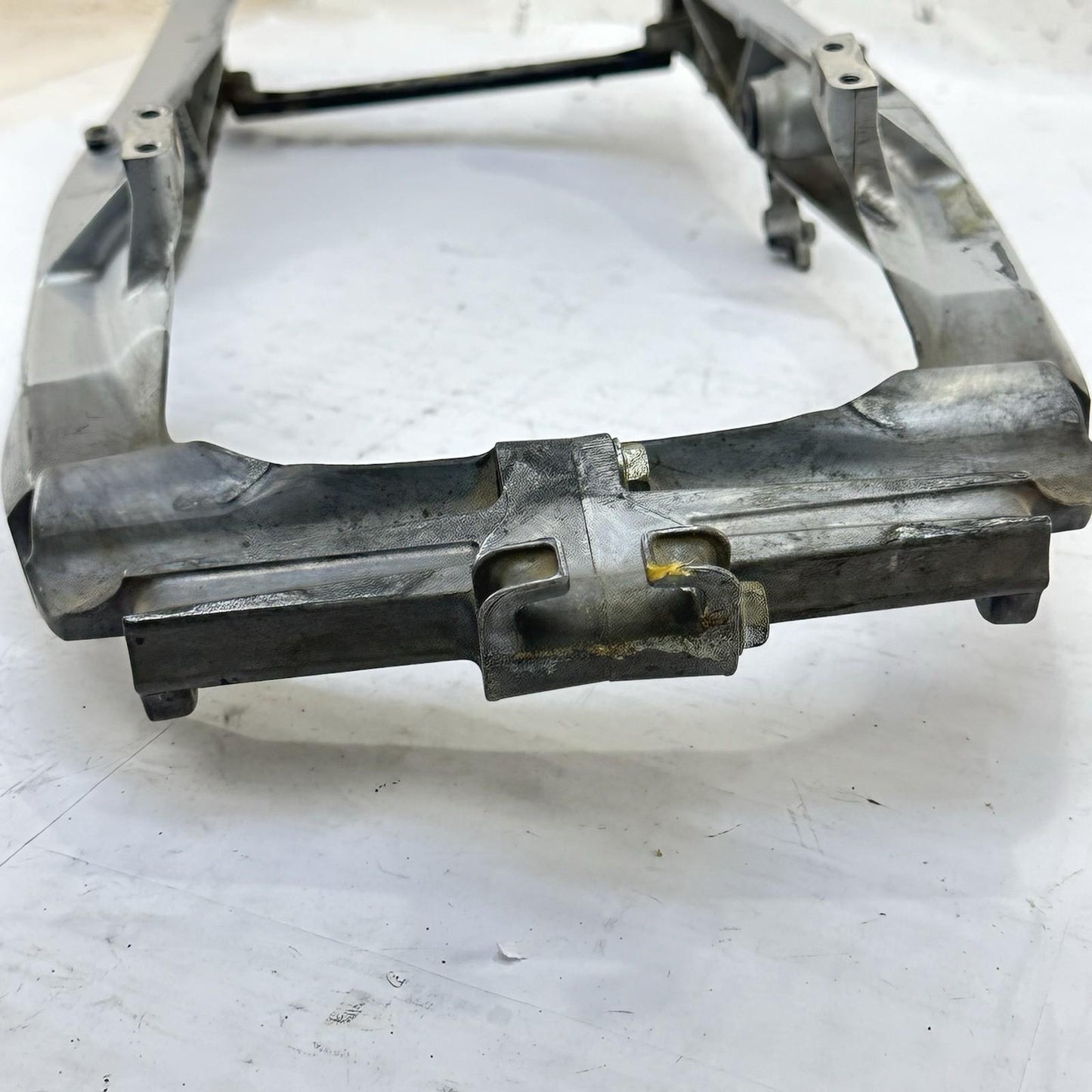 2007 - 2012 HONDA CBR600RR SUBFRAME REAR UNDERTAIL BRACKET MOUNT FRAME SILVER