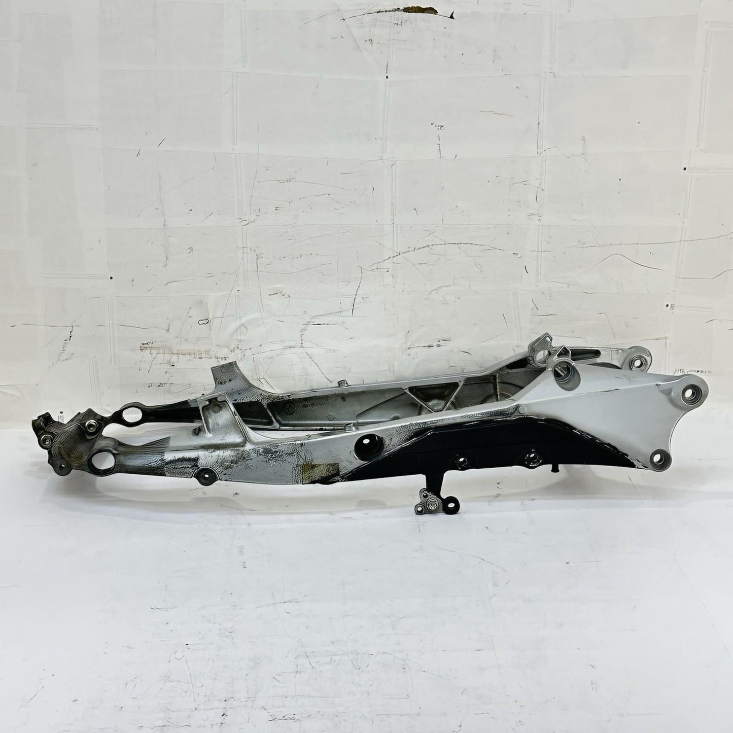 2007 - 2012 HONDA CBR600RR SUBFRAME REAR UNDERTAIL BRACKET MOUNT FRAME SILVER